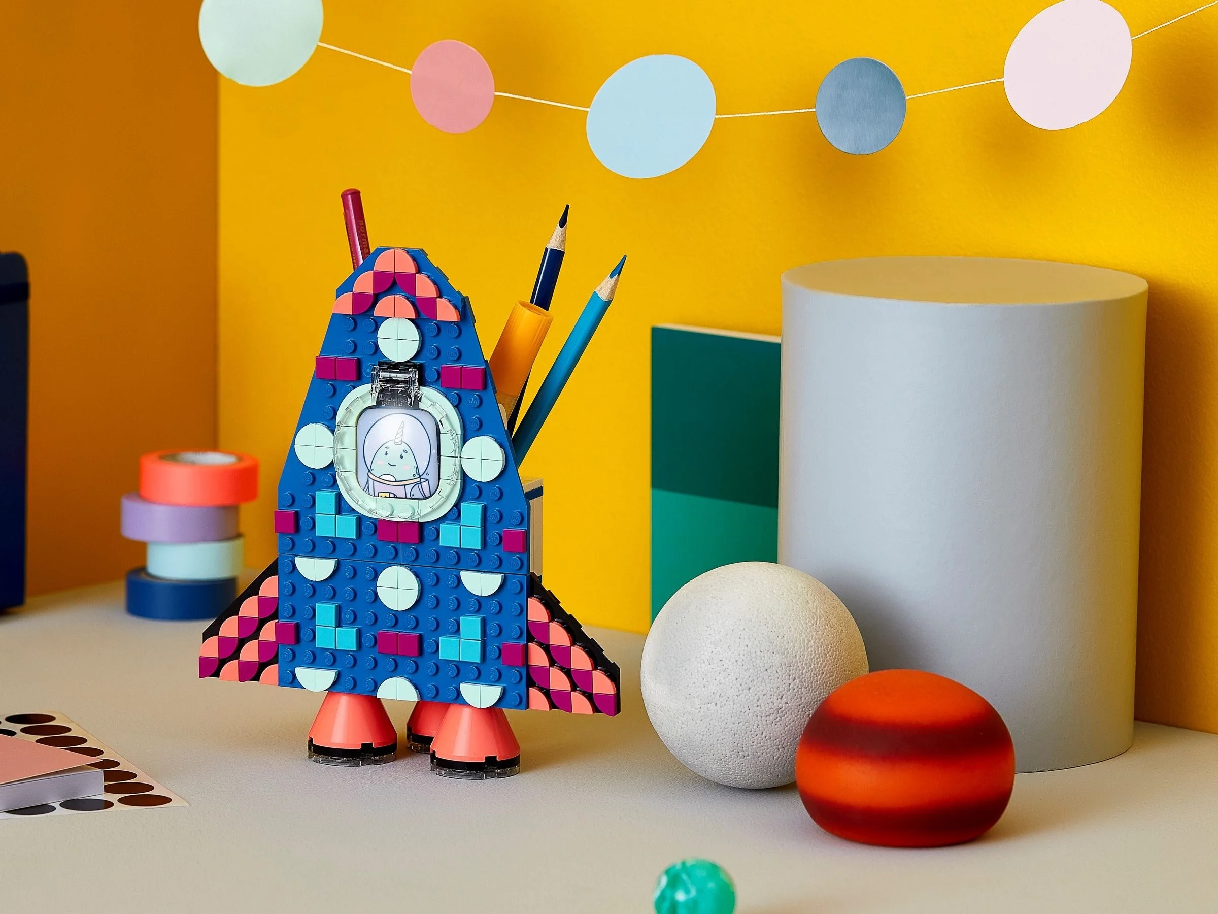 LEGO® 41936 Pojemnik na długopisy - zdjęcie 4