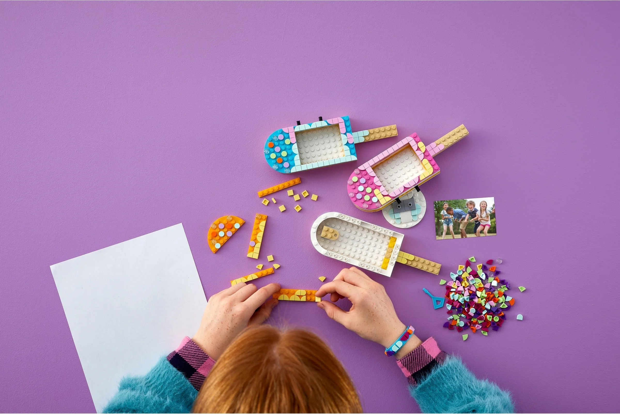 LEGO® 41956 Ramki na zdjęcia w kształcie lodów i bransoletka - zdjęcie 7