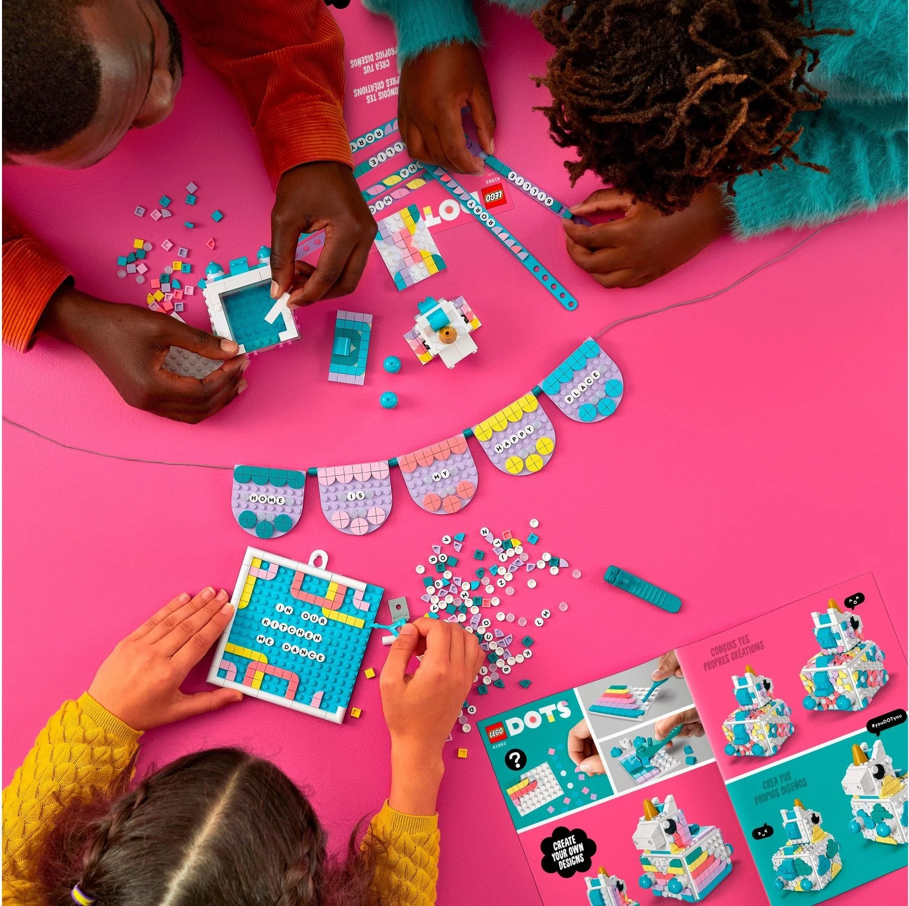 LEGO® 41962 LEGO DOTS Kreatywny rodzinny zestaw z jednorożcem - zdjęcie 7