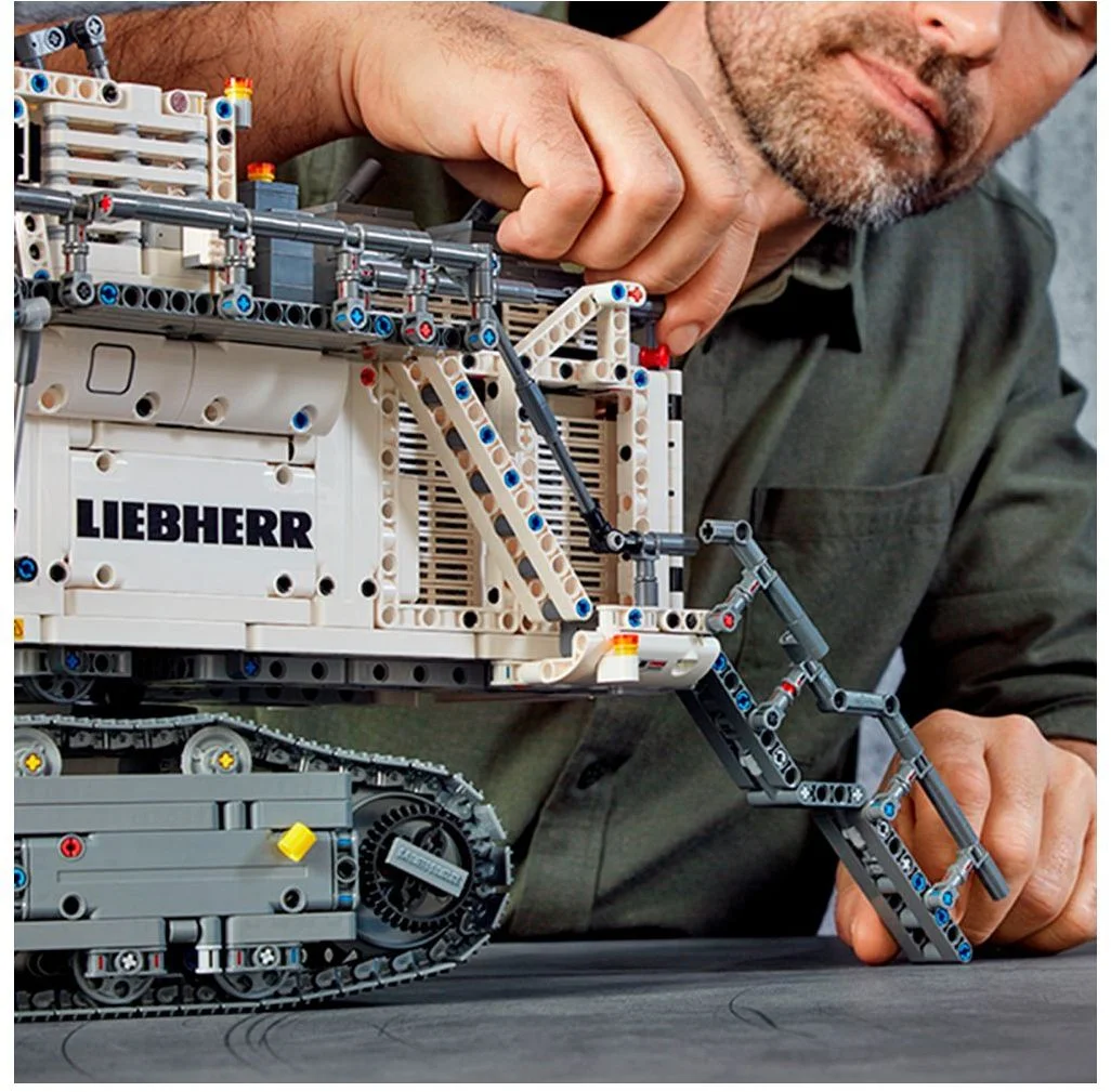 LEGO® 42100 Koparka Liebherr R 9800 - zdjęcie 11