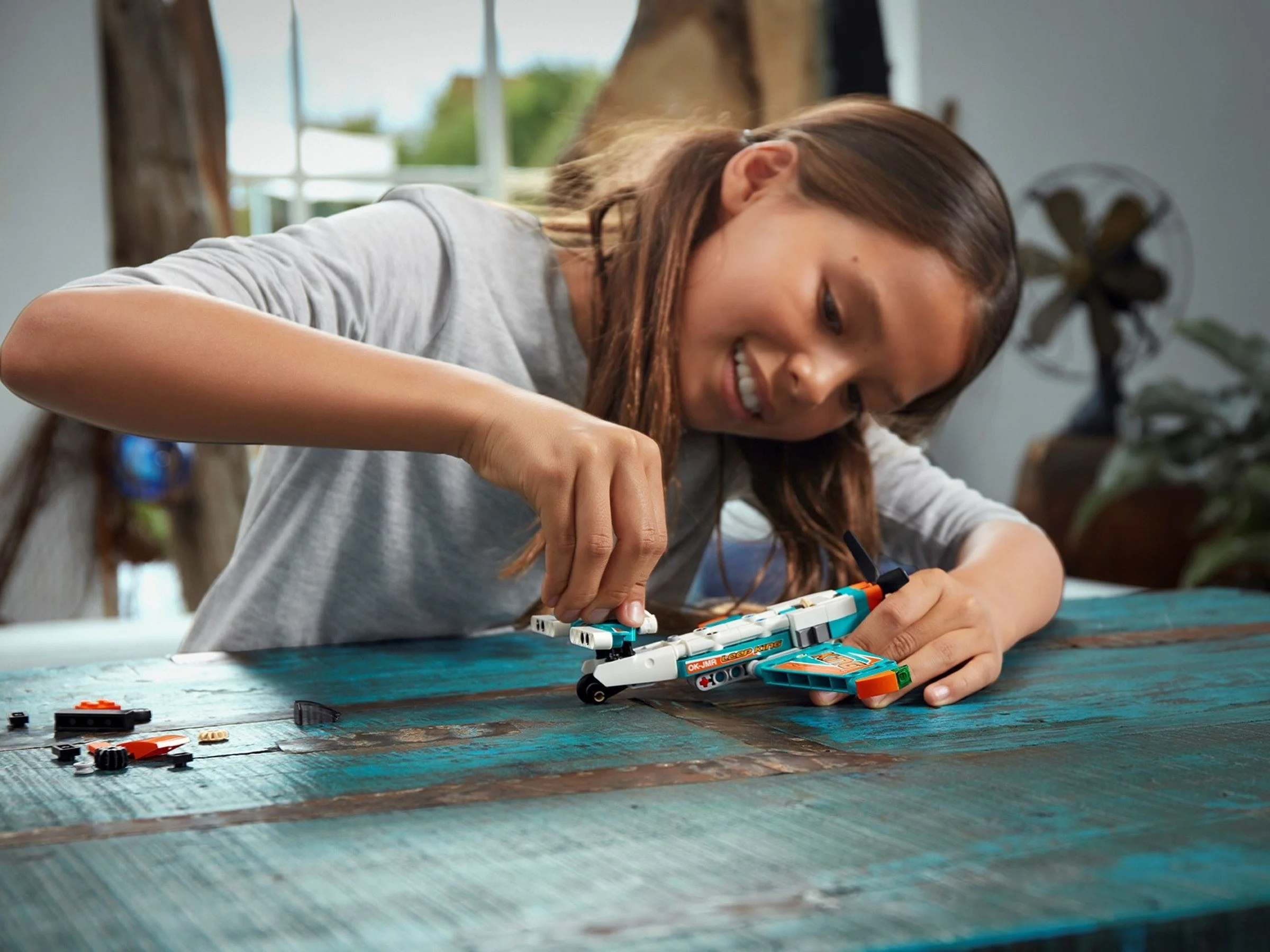 LEGO® 42117 Samolot wyścigowy - zdjęcie 7