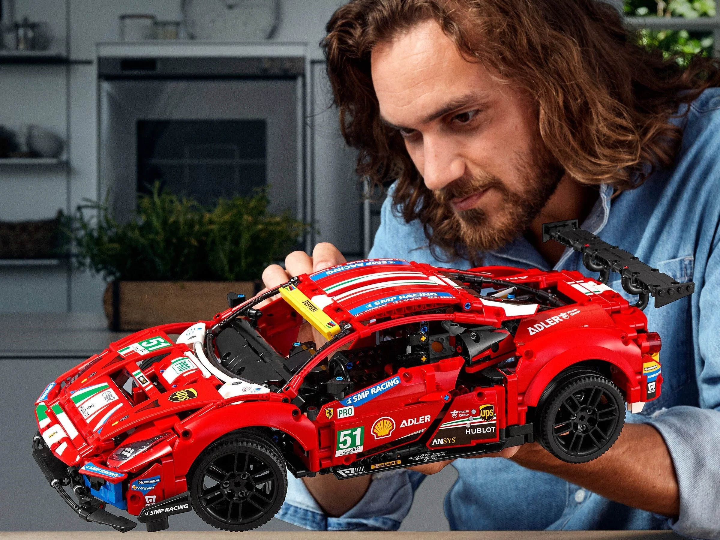 LEGO® 42125 Ferrari 488 GTE - zdjęcie 12