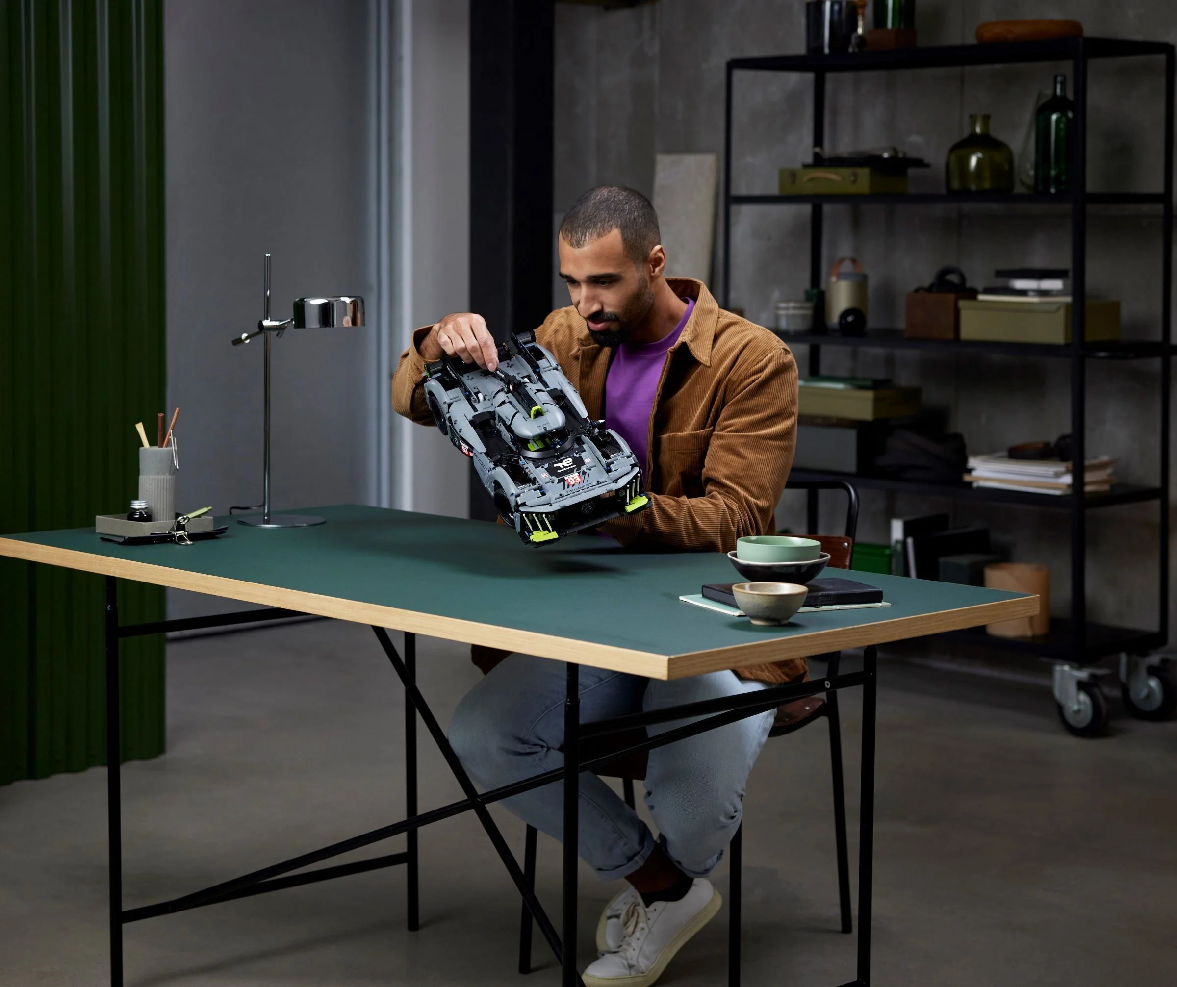 LEGO® 42156 Mocowanie Ścienne do Auta Lego Technic Peugeot 9X8 Le Mans Hybrid - zdjęcie 5