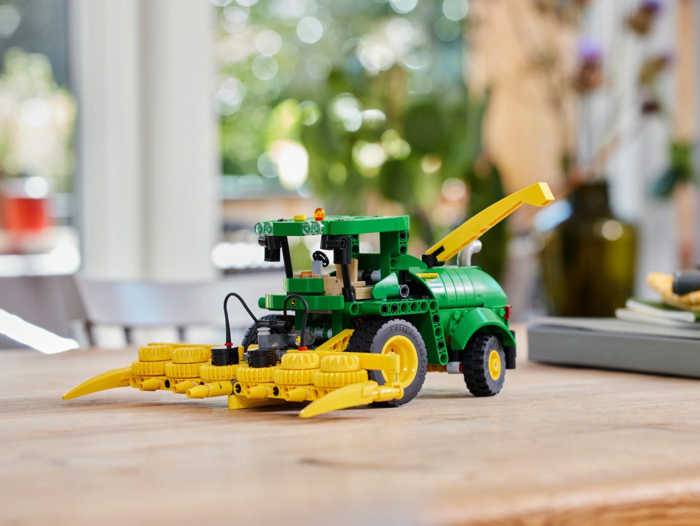 LEGO® 42168 Zestaw Klocków Lego Technic Sieczkarnia Samojezdna John Deere 9700 - zdjęcie 8