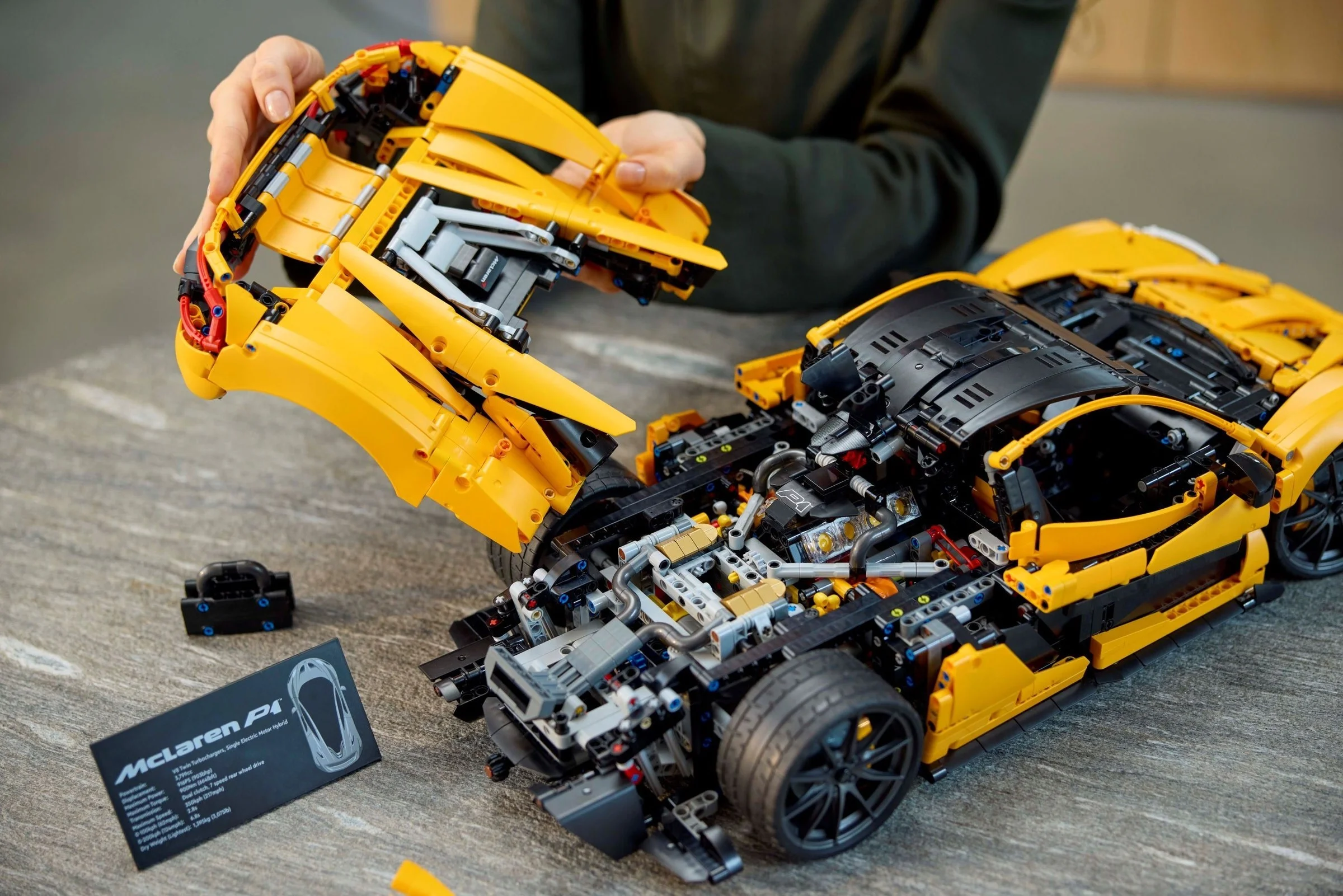 LEGO® 42172 Mclaren P - zdjęcie 9