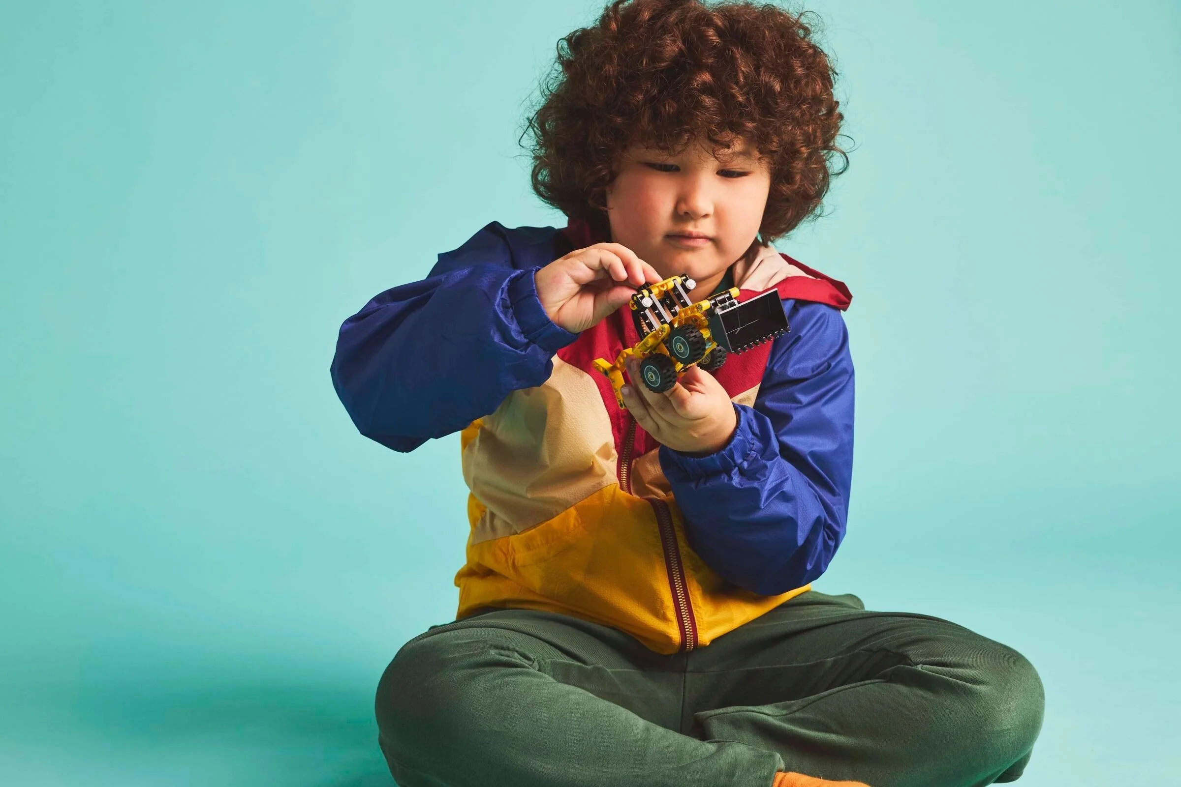 LEGO® 42197 Koparko - ładowarka - zdjęcie 6