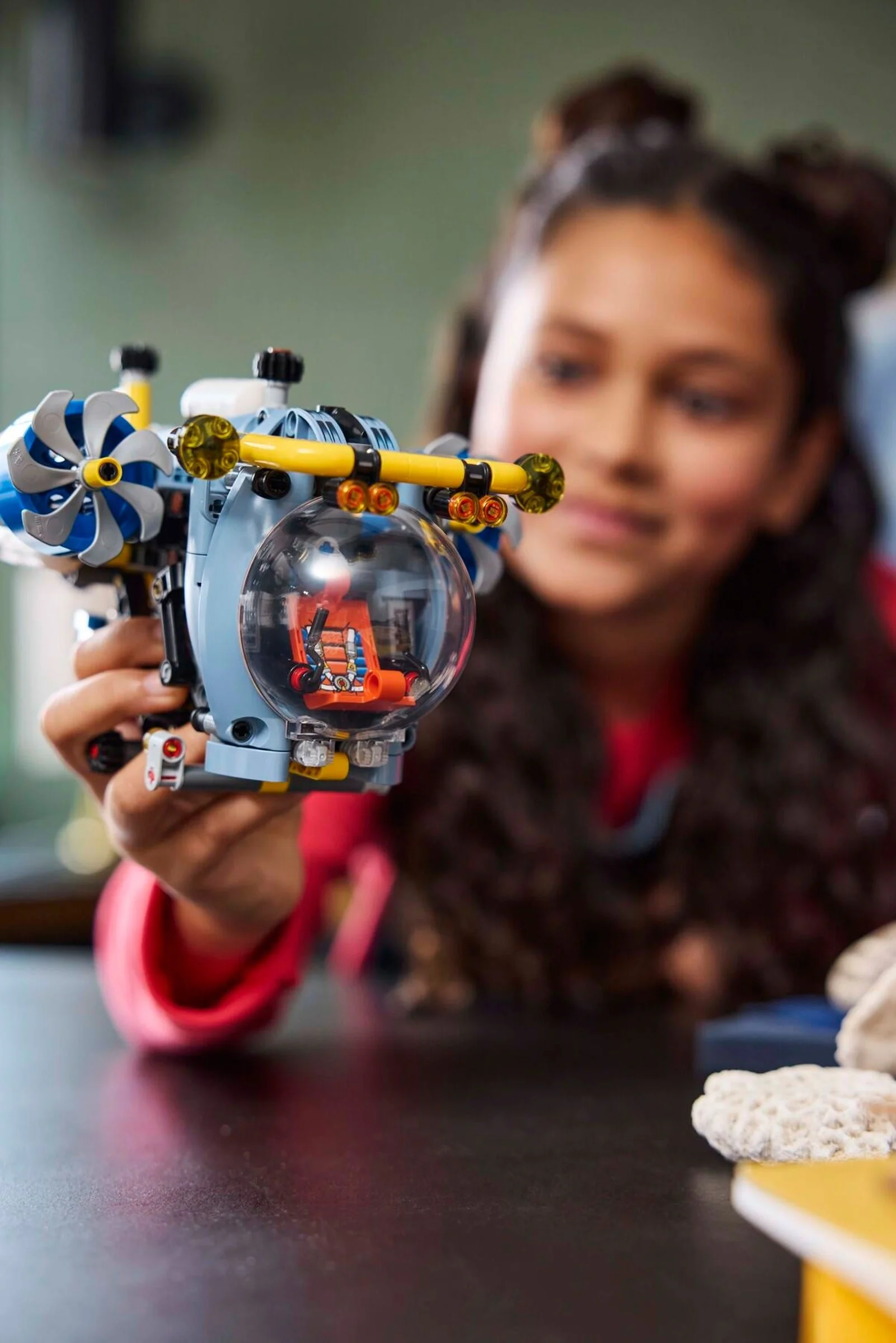 LEGO® 42201 Badawcza łódź podwodna - zdjęcie 7