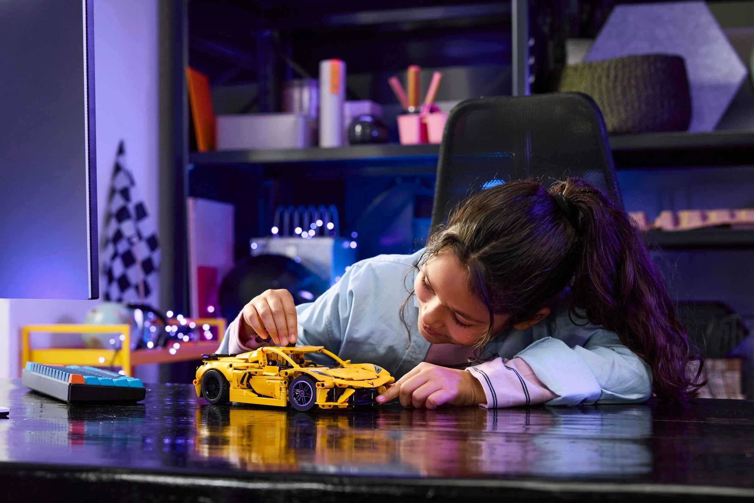 LEGO® 42205 LEGO Technic Chevrolet Corvette Stingray - zdjęcie 6