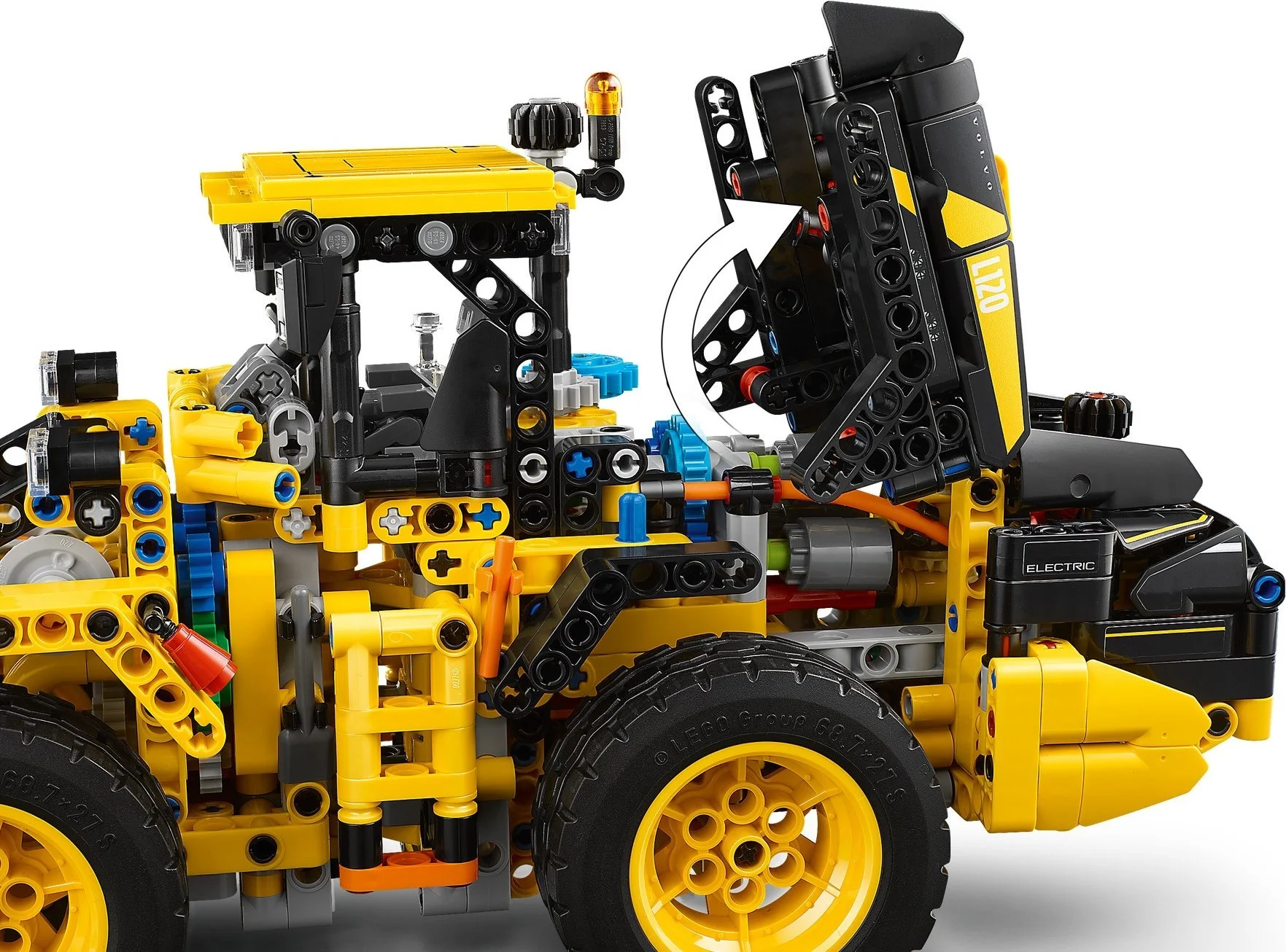 LEGO® 42209 Ładowarka kołowa Volvo L120 Electric - zdjęcie 3