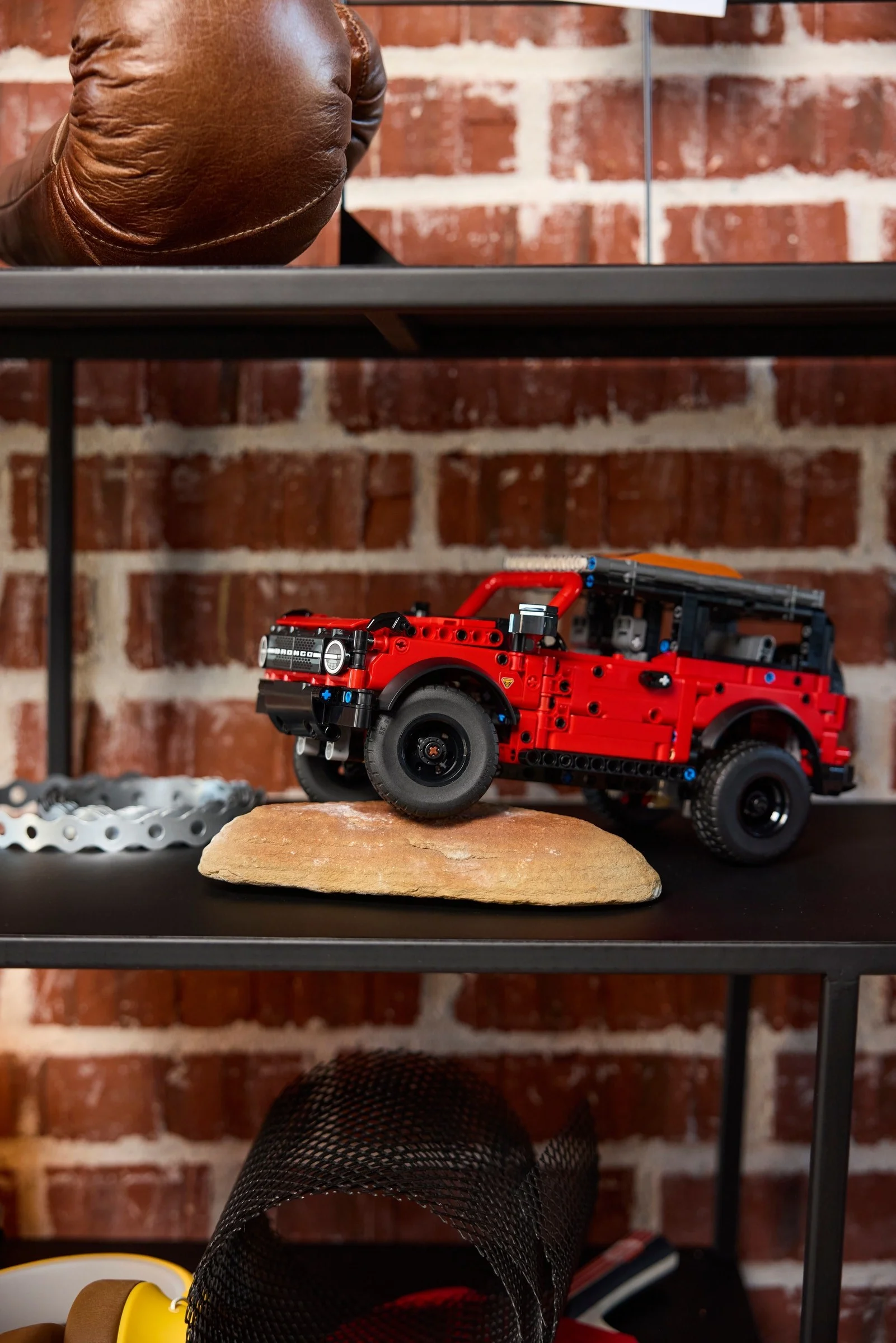 LEGO® 42213 Suv Ford Bronco® - zdjęcie 9