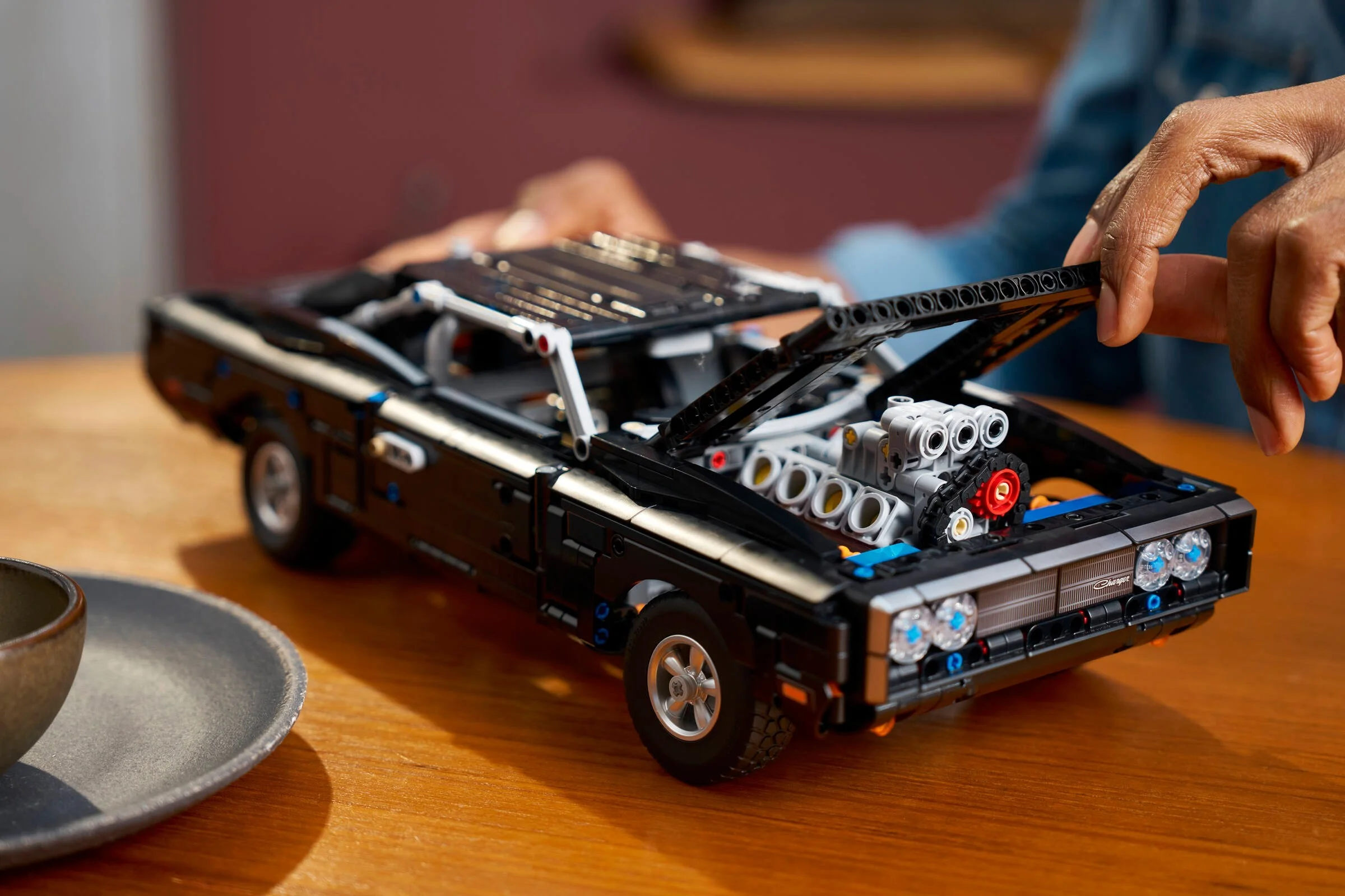 LEGO® 42231 Samochód Fast and Furious Dodge Charger R/T - zdjęcie 9