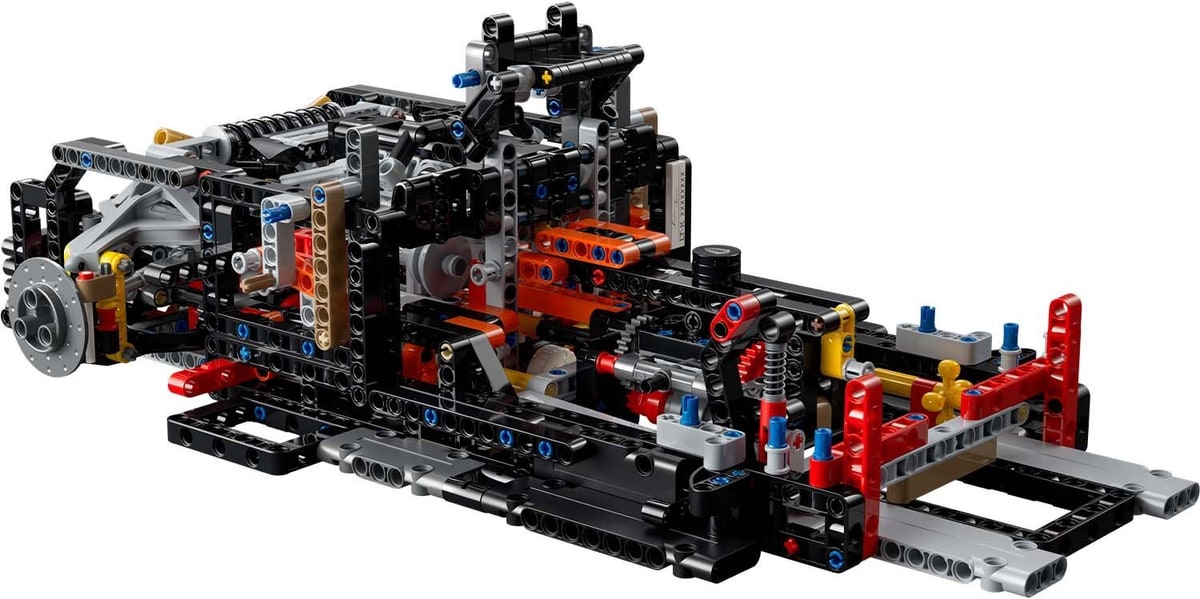 LEGO® 42232 Koenigsegg Sadair's Spear Megacar - zdjęcie 25