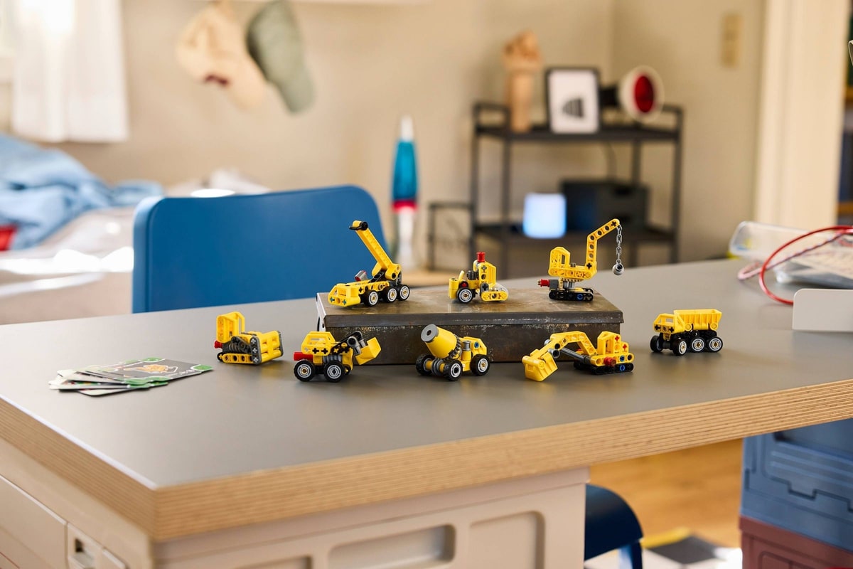 LEGO® 42233 Potężne maszyny - zdjęcie 9