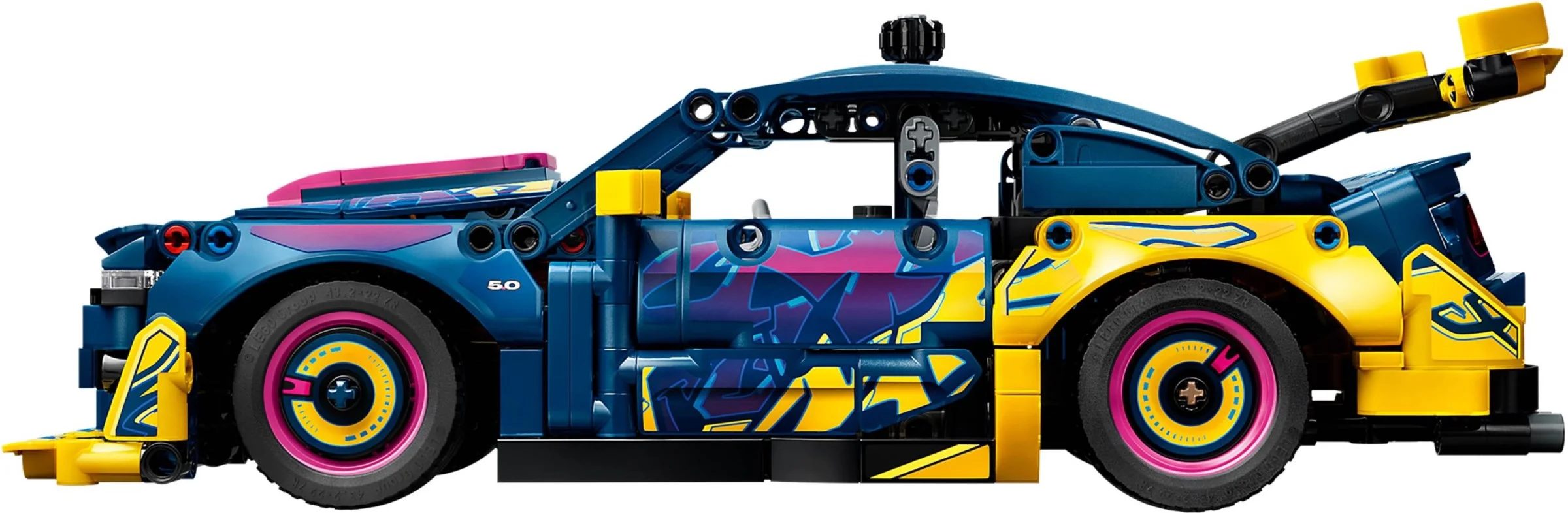 LEGO® 42236 Warsztat tuningowy: samochód Ford Mustang GT - zdjęcie 4