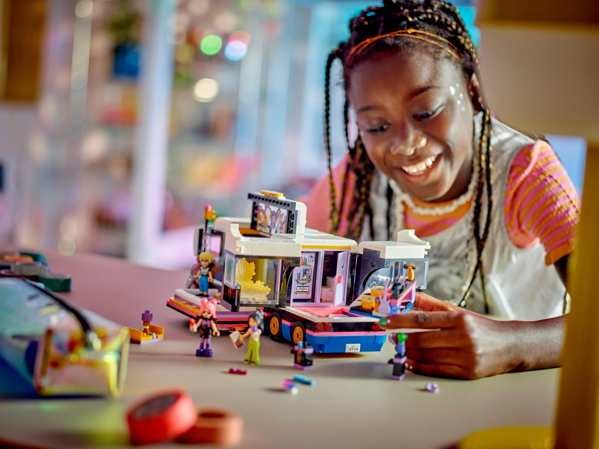 LEGO® 42619 Autobus koncertowy gwiazdy popu - zdjęcie 7