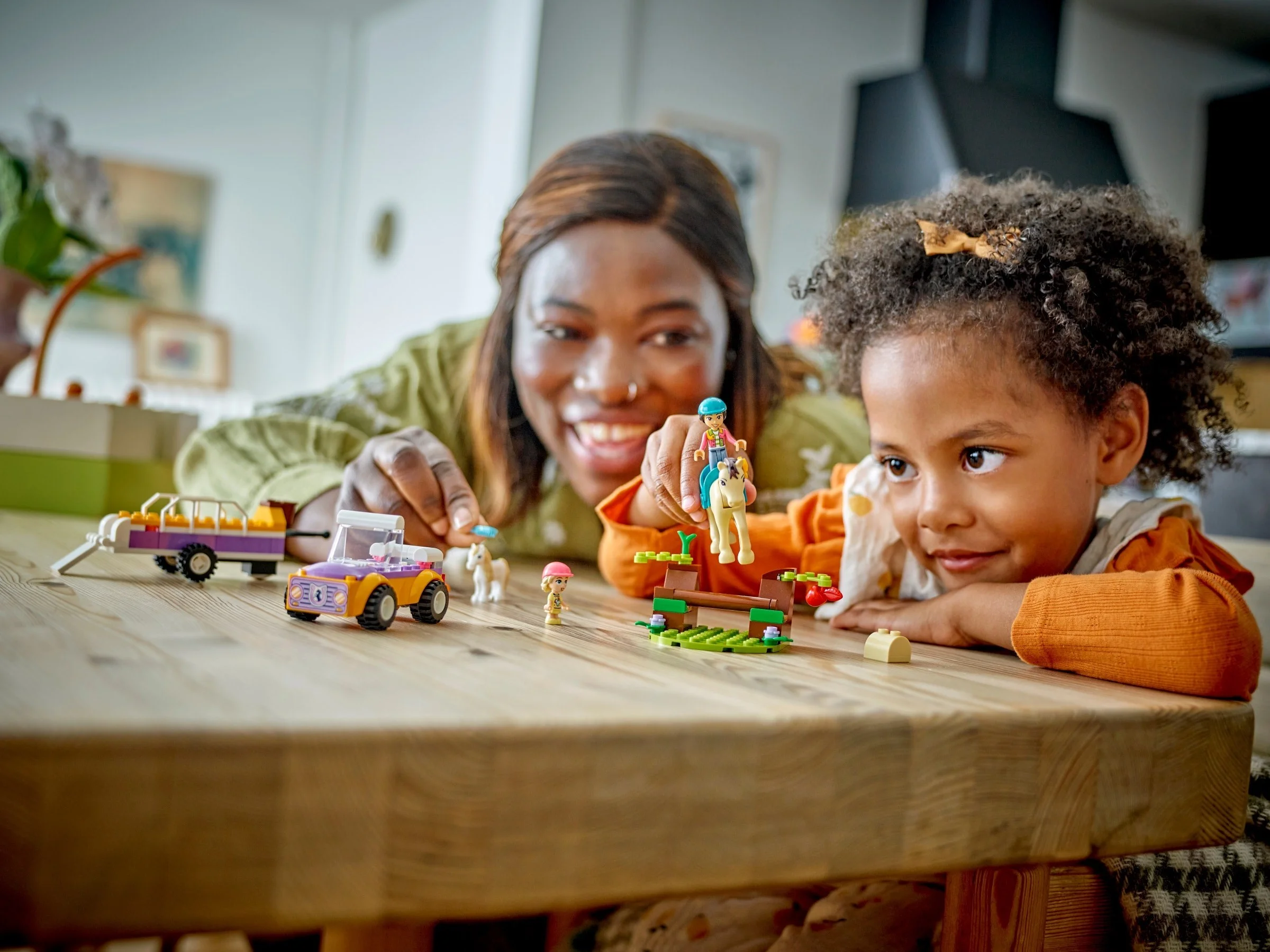 LEGO® 42634 Przyczepka dla Koni Kucyk Auto Zestaw 4+ - zdjęcie 4