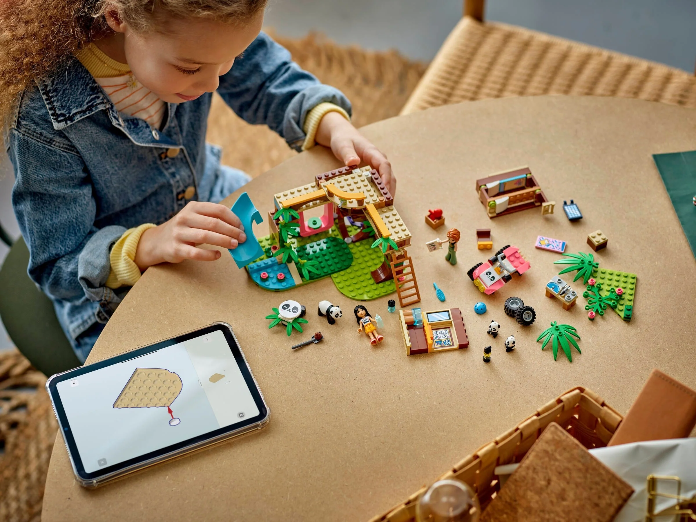 LEGO® 42648 Opieka Nad Pandami w Rezerwacie - zdjęcie 5