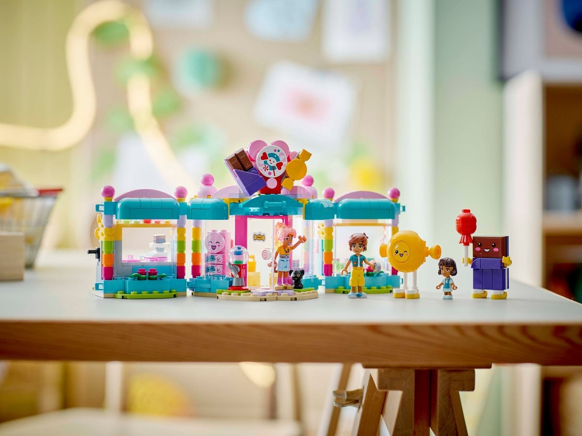 LEGO® 42649 Sklep z cukierkami w Heartlake - zdjęcie 12