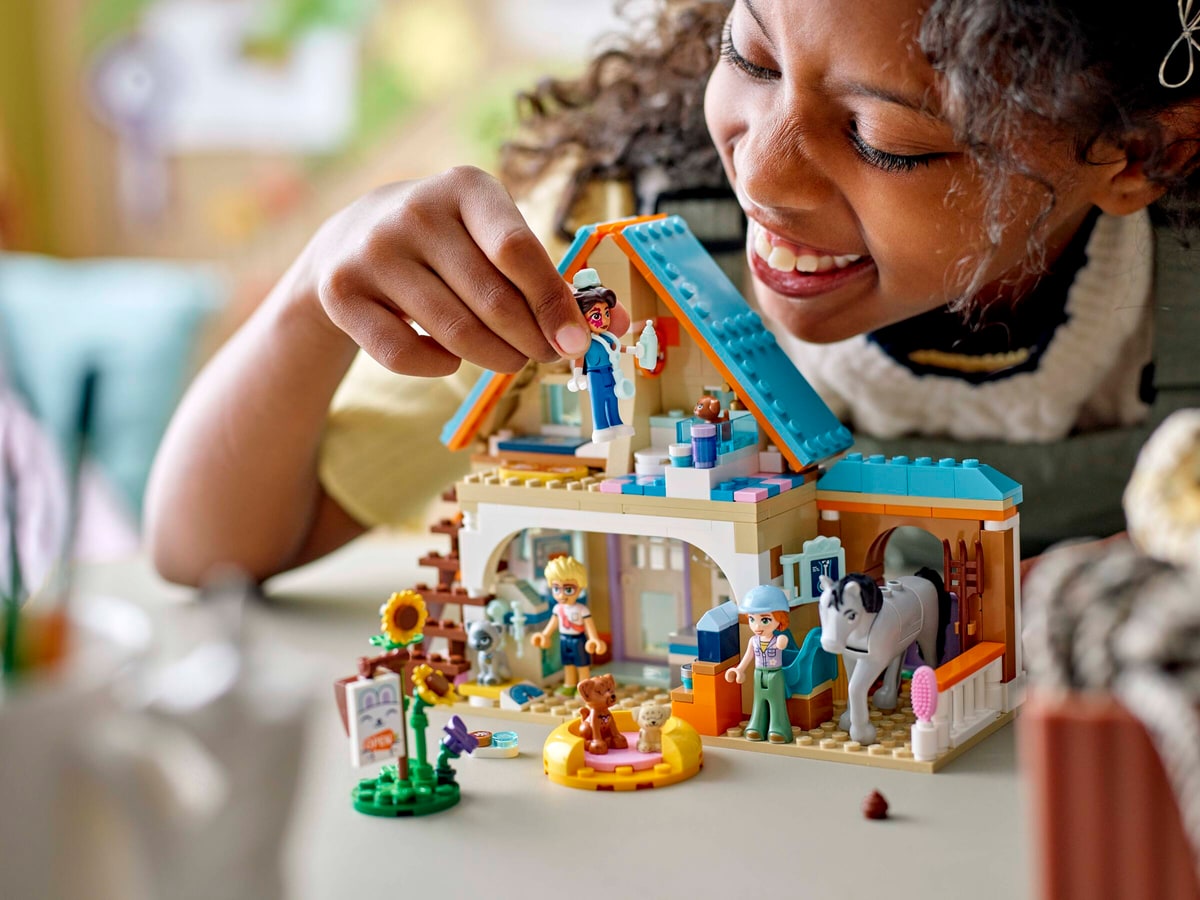 LEGO® 42651 Koń i lecznica dla zwierząt - zdjęcie 8