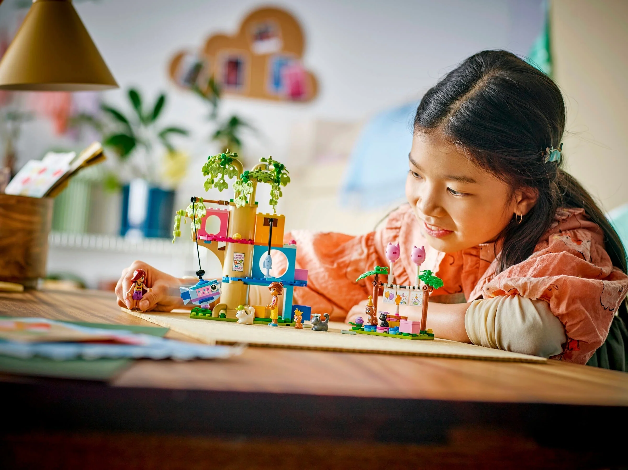 LEGO® 42666 Kocie Przyjęcie Urodzinowe i Domek na Drzewie - zdjęcie 6