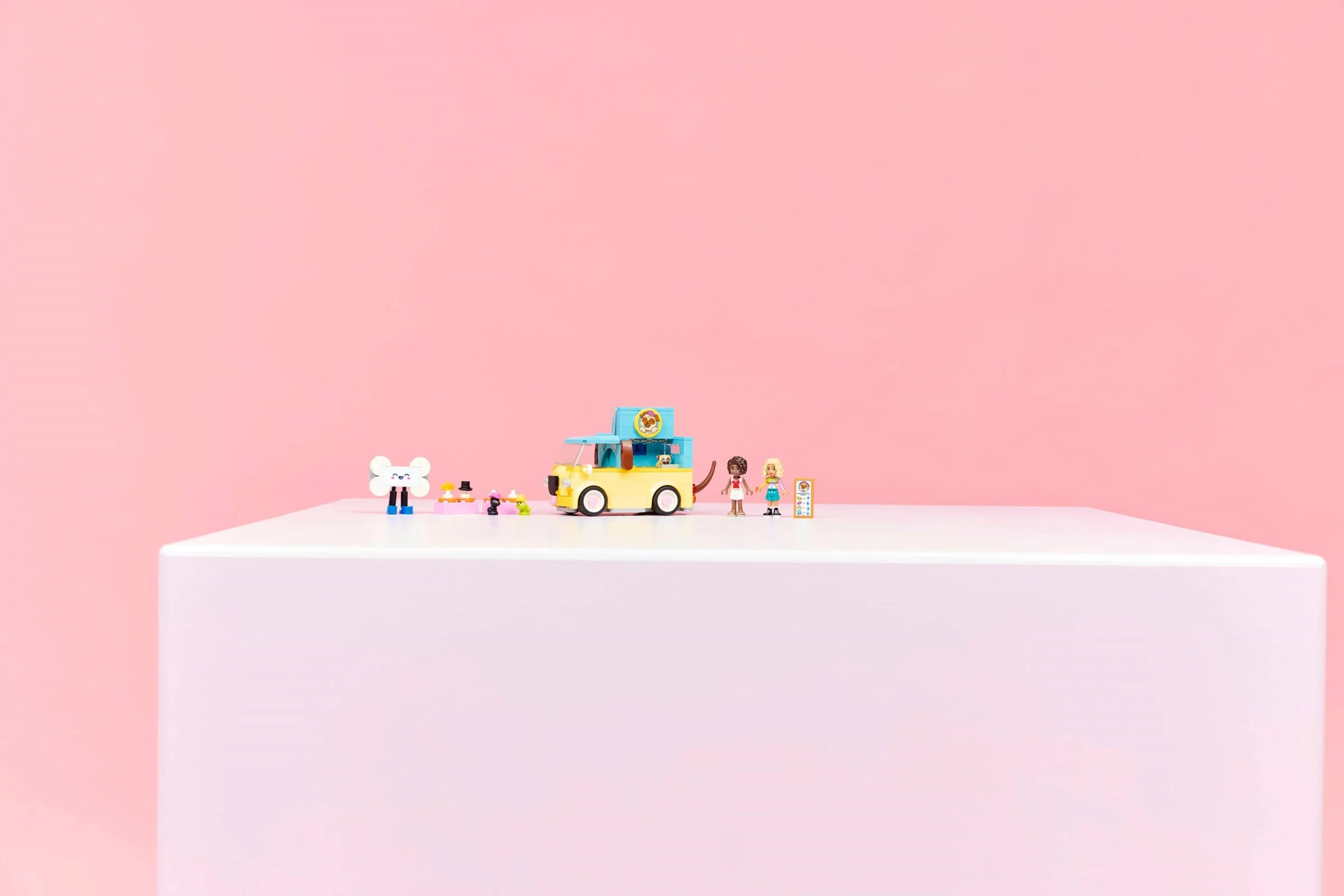 LEGO® 42678 Furgonetka z Akcesoriami Dla Zwierząt - zdjęcie 10