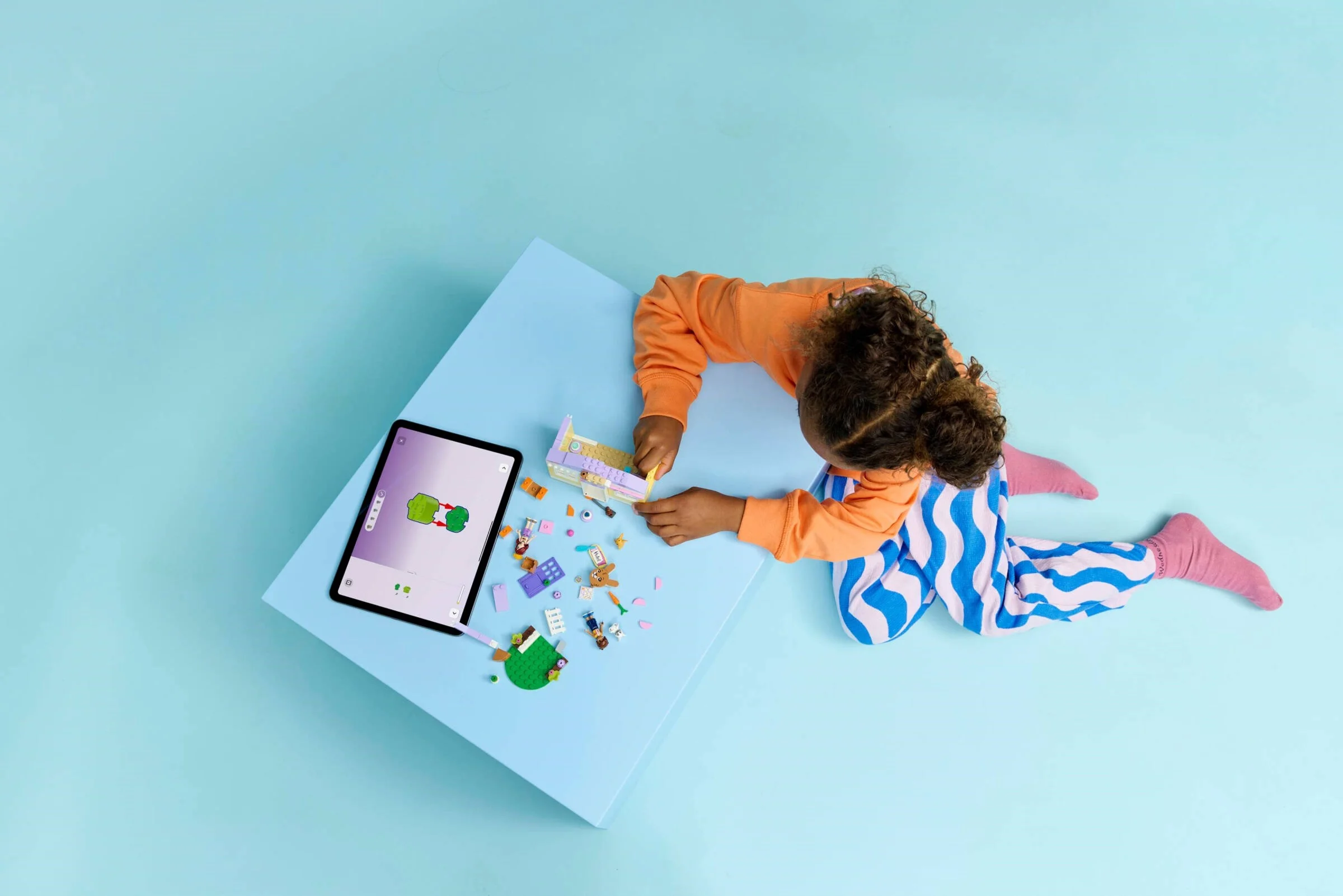 LEGO® 42679 Hotel Dla Królików w Mieście Heartlake - zdjęcie 5