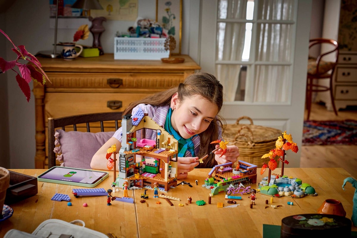 LEGO® 42705 Jesienna leśna chatka - zdjęcie 8
