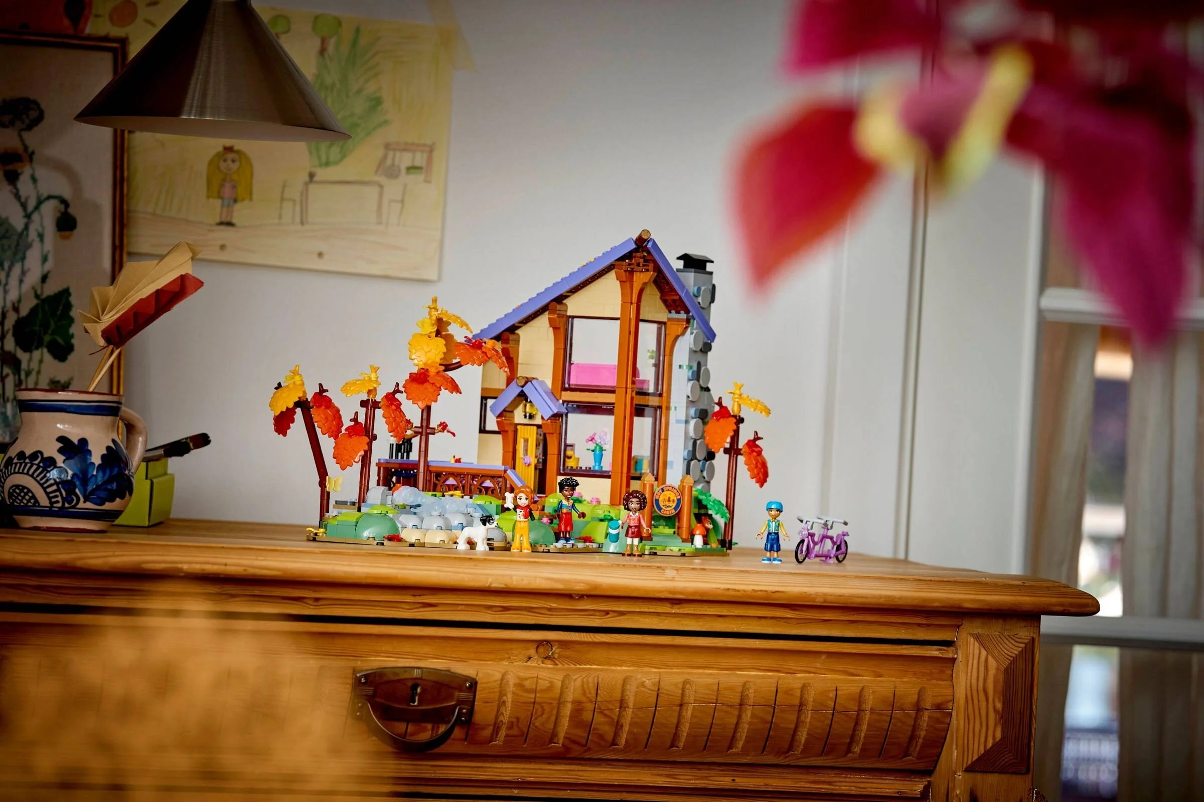 LEGO® 42705 Jesienna leśna chatka - zdjęcie 7
