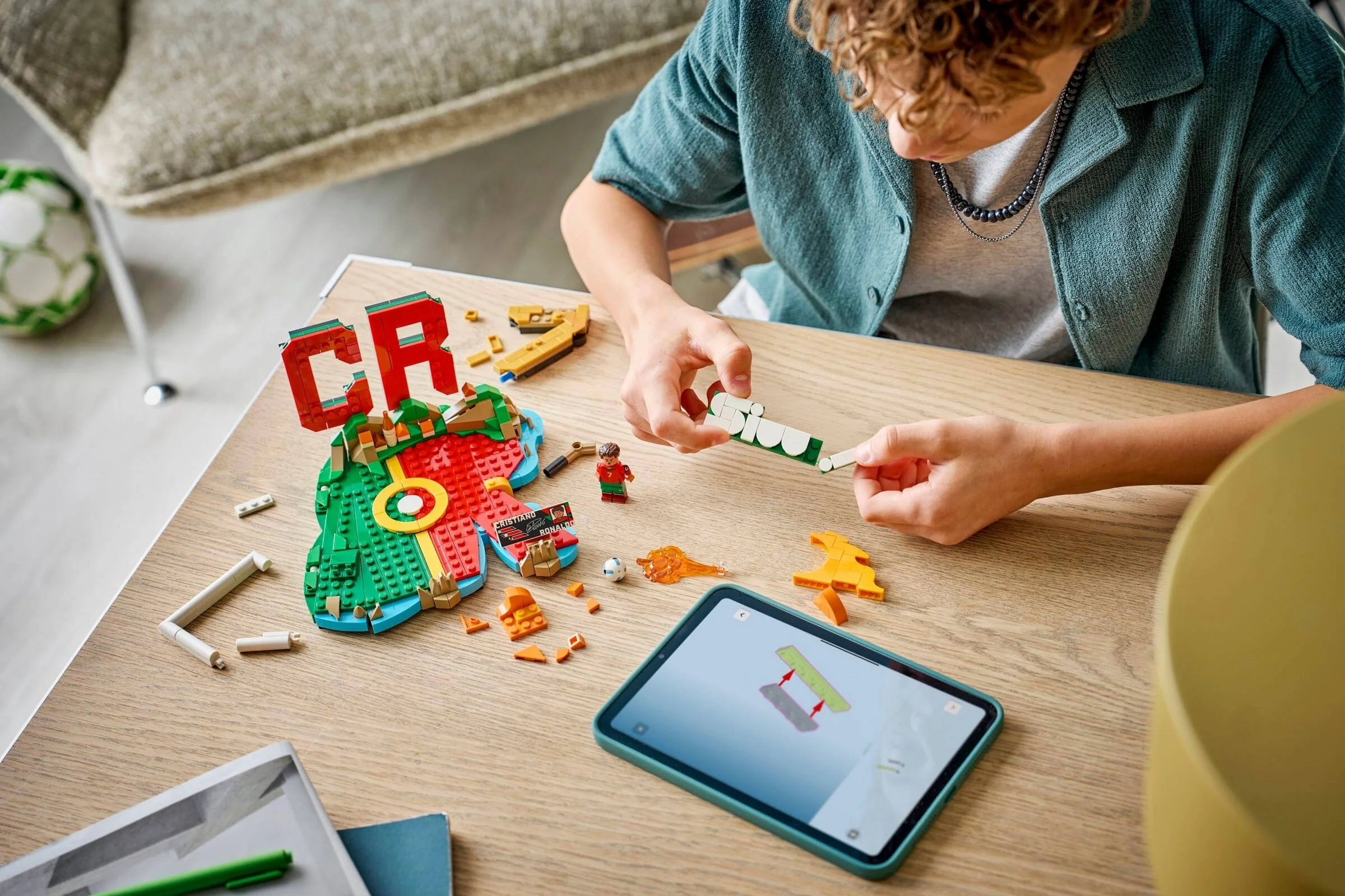 LEGO® 43012 Football Cristiano Ronaldo piłkarskie momenty - zdjęcie 5