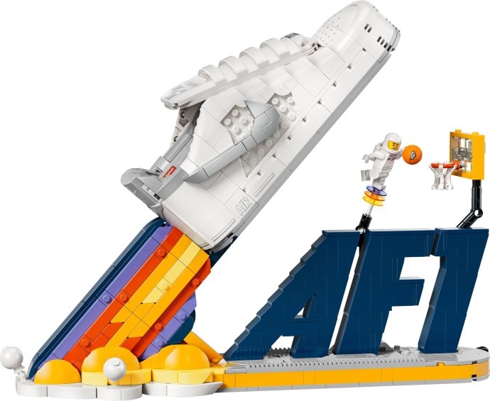 LEGO® 43026 Zestaw Nike Air Force 1 x LEGO - zdjęcie 1