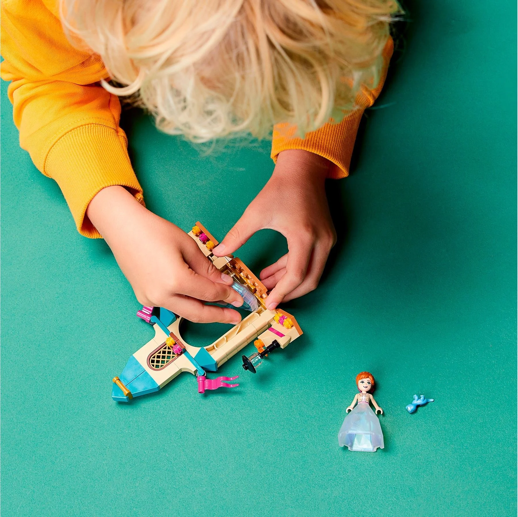 LEGO® 43198 Dziedziniec zamku Anny - zdjęcie 5