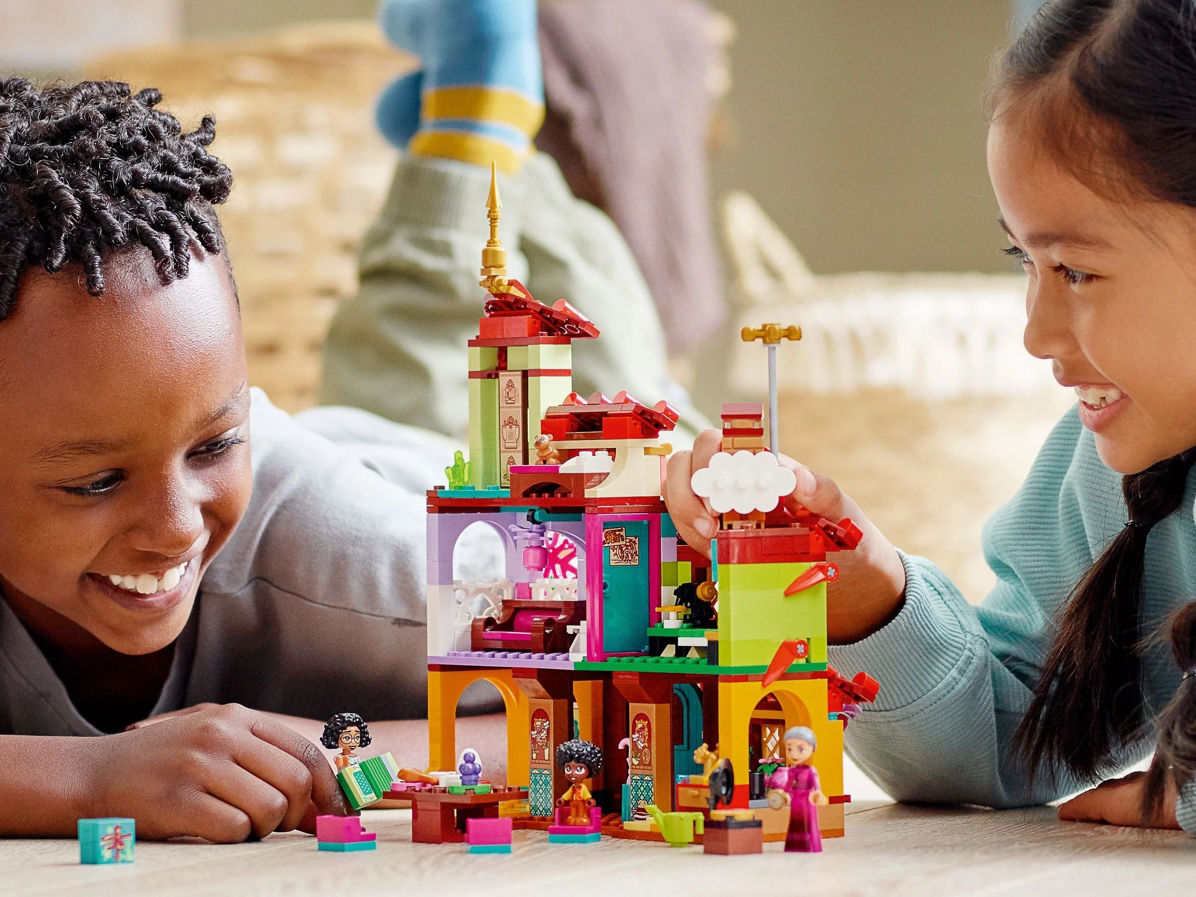 LEGO® 43202 LEGO Disney - Dom Madrigalów - zdjęcie 8