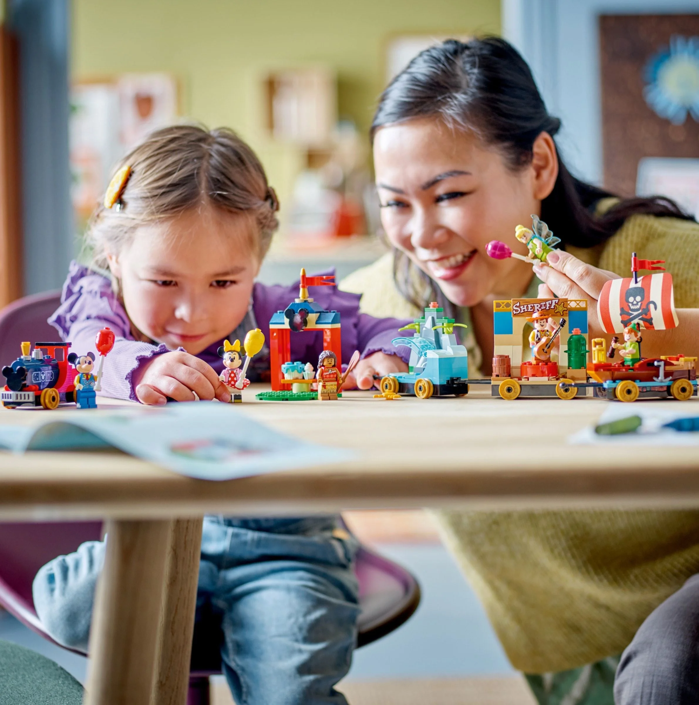 LEGO® 43212 Disney — pociąg pełen zabawy - zdjęcie 4