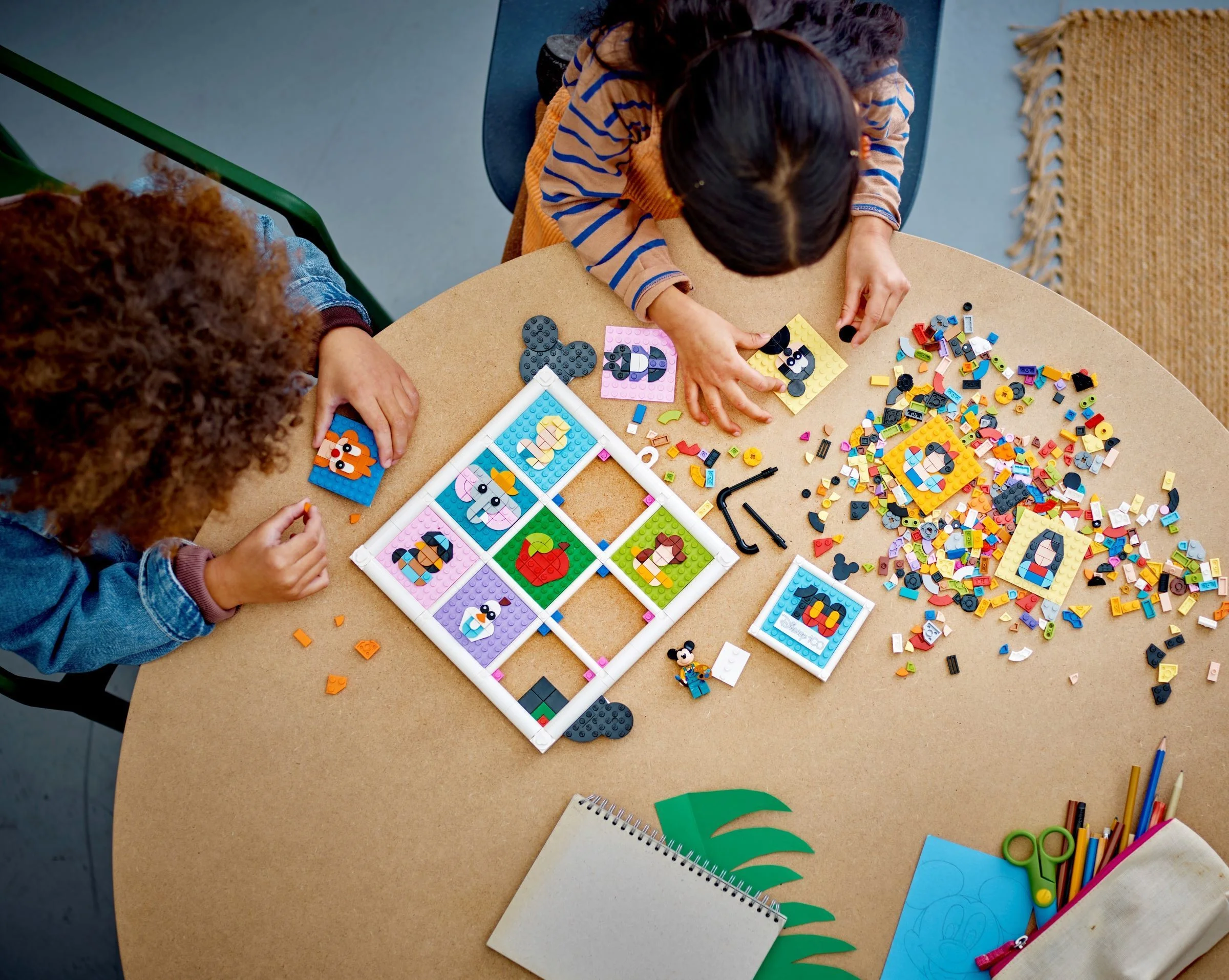 LEGO® 43221 Years of Disney Animation Icons - zdjęcie 8