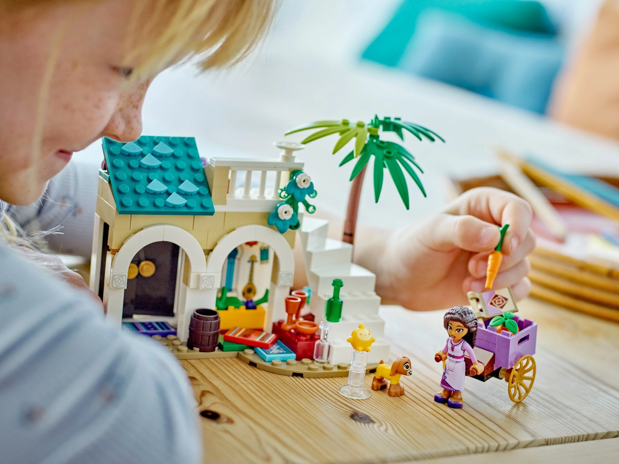 LEGO® 43223 LEGO Disney Asha w Rosas - zdjęcie 6