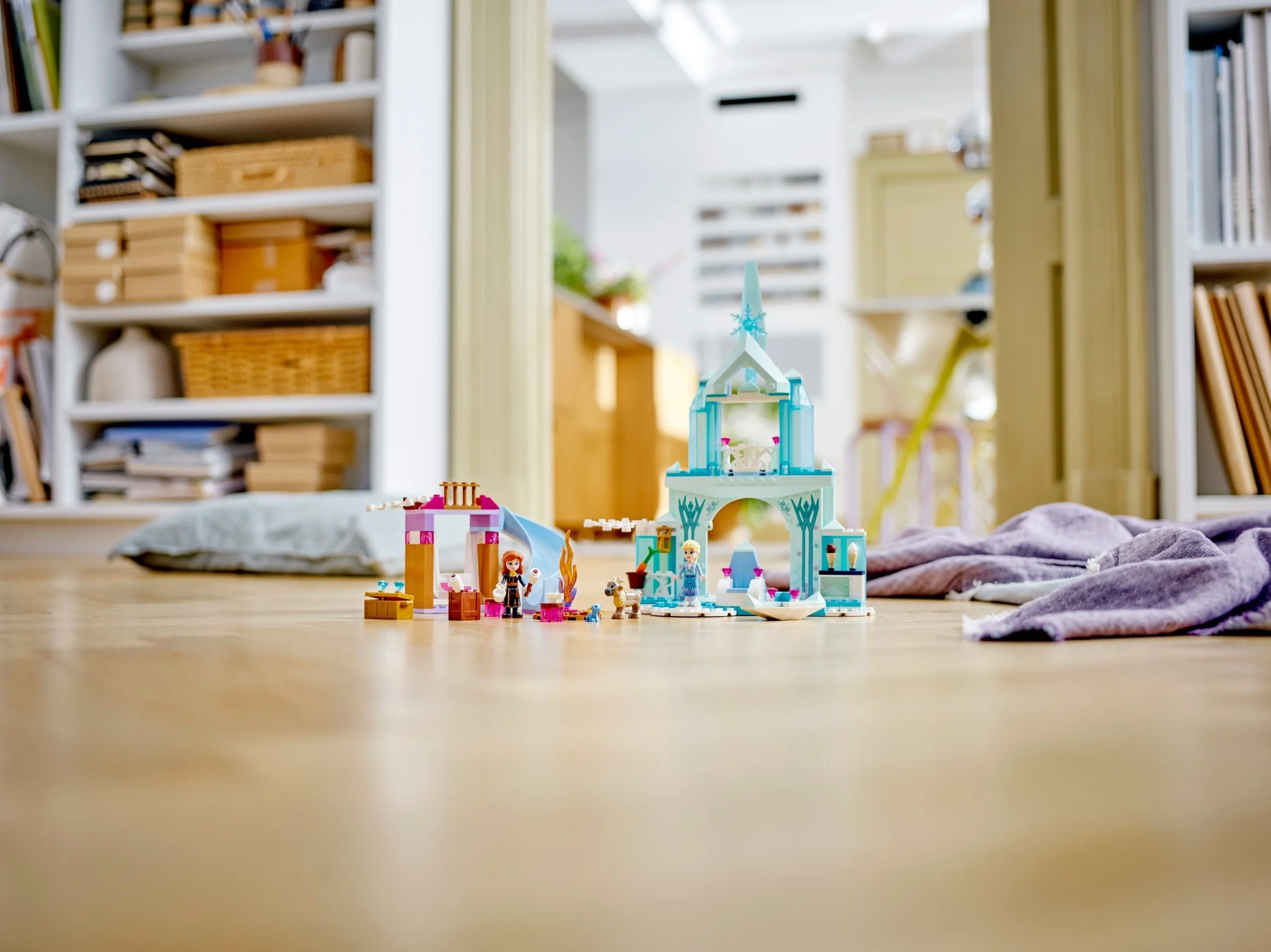 LEGO® 43238 Lodowy zamek Elzy - zdjęcie 10