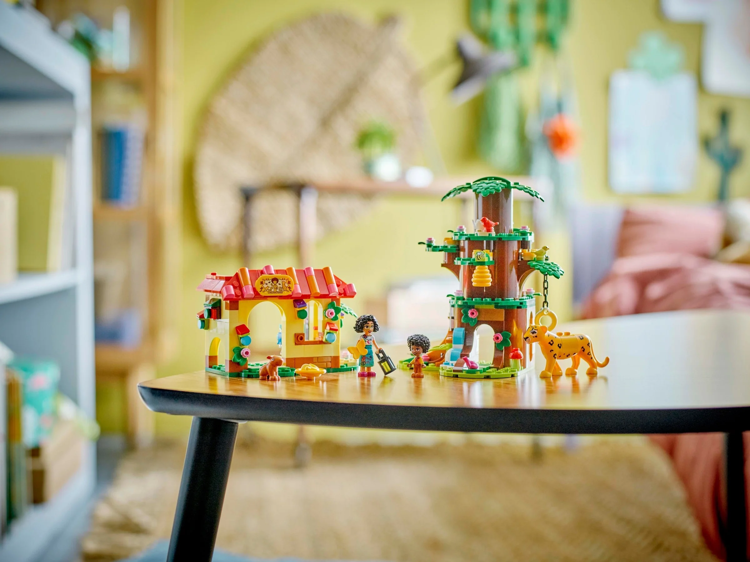 LEGO® 43251 LEGO Disney Rezerwat zwierząt Antonia - zdjęcie 9