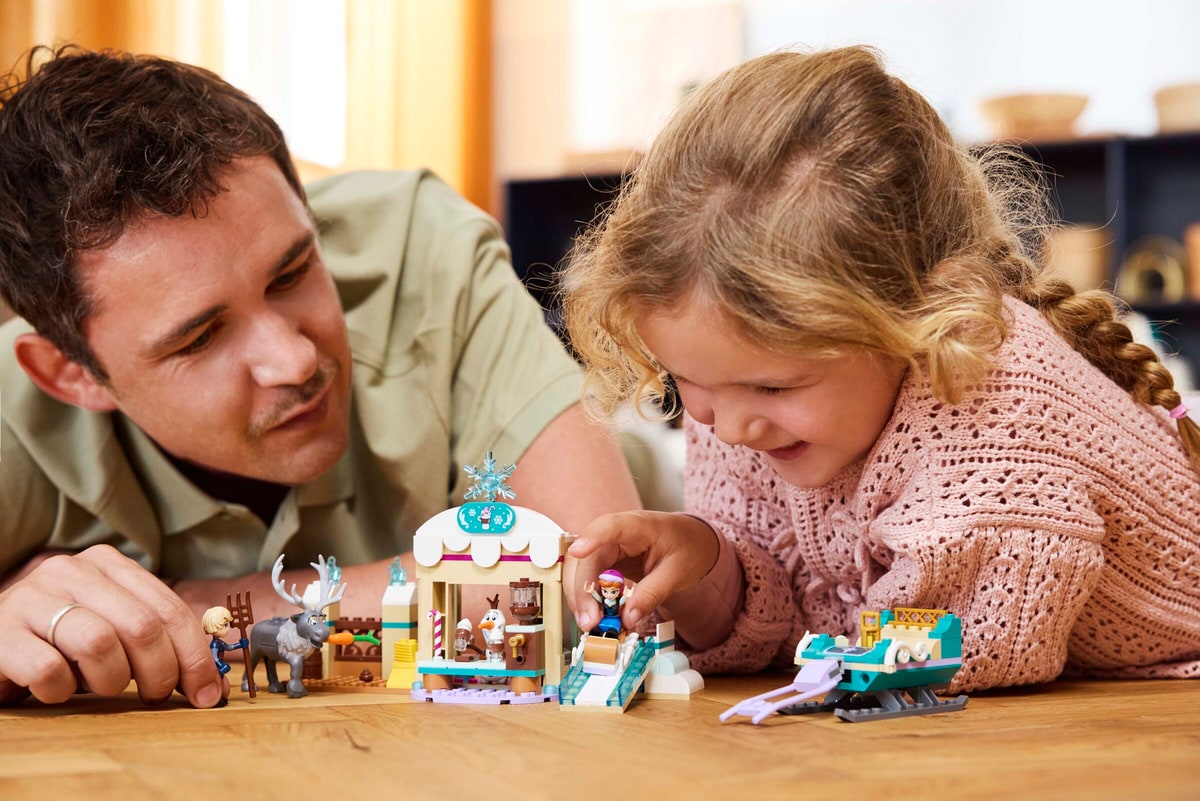 LEGO® 43256 Przygoda na sankach Anny - zdjęcie 8