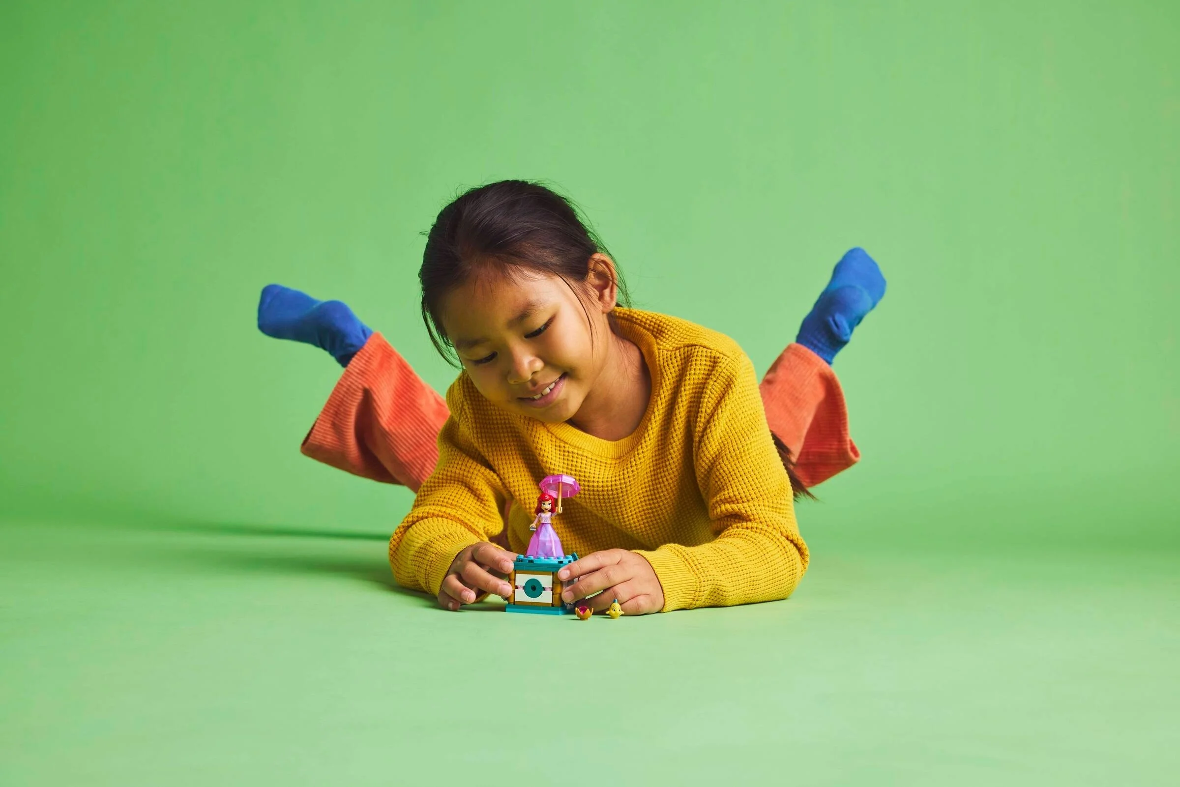 LEGO® 43259 Wirująca Arielka - zdjęcie 6