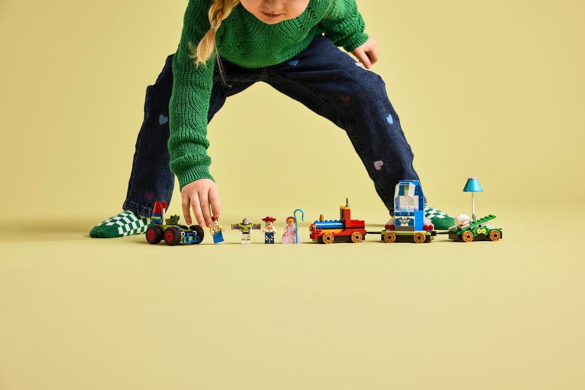 LEGO® 43264 Toy Story - Okolicznościowy pociąg i Pan Sterowany - zdjęcie 12