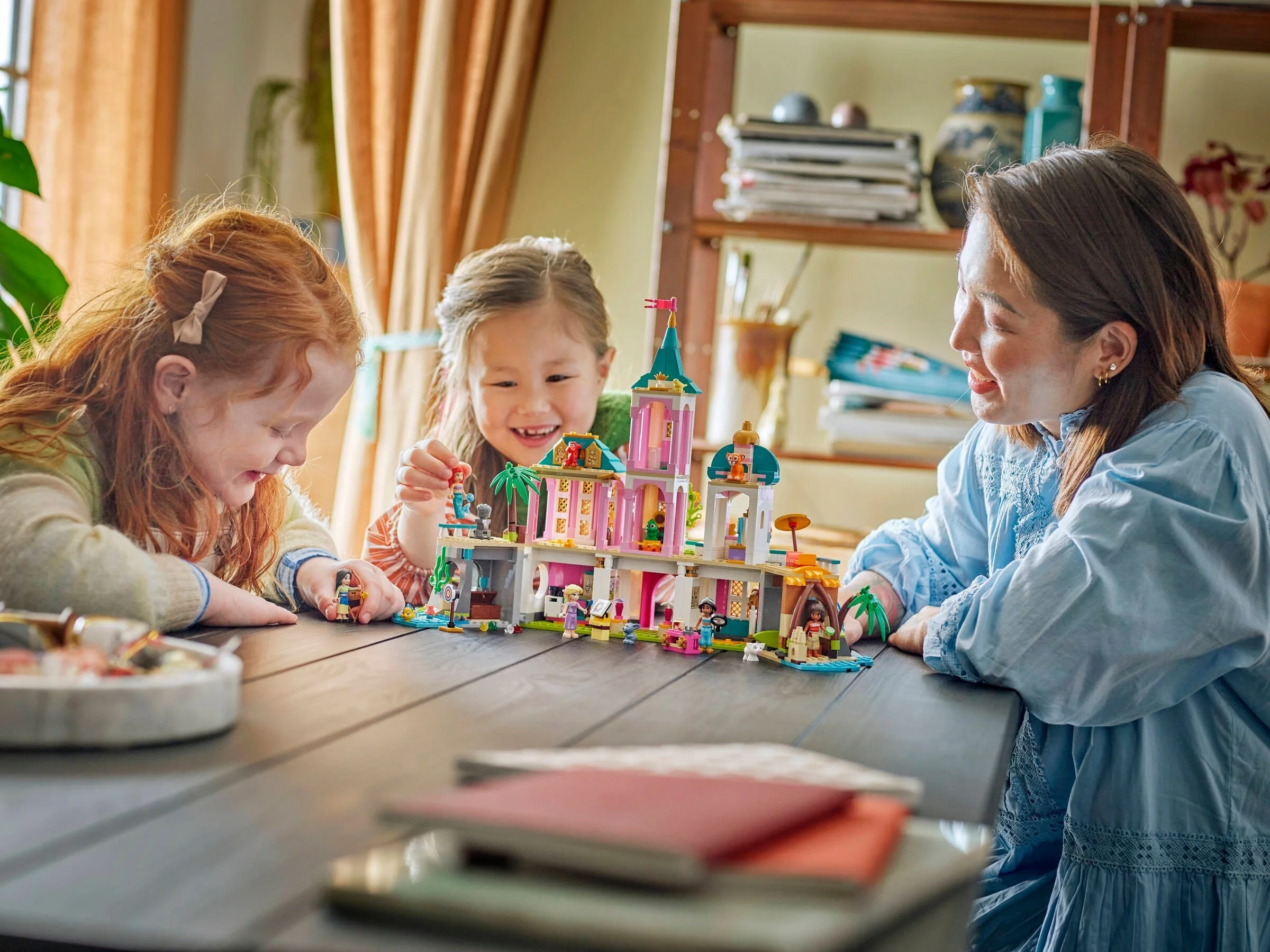 LEGO® 43267 Zamek księżniczek i królewskie zwierzaki - zdjęcie 6