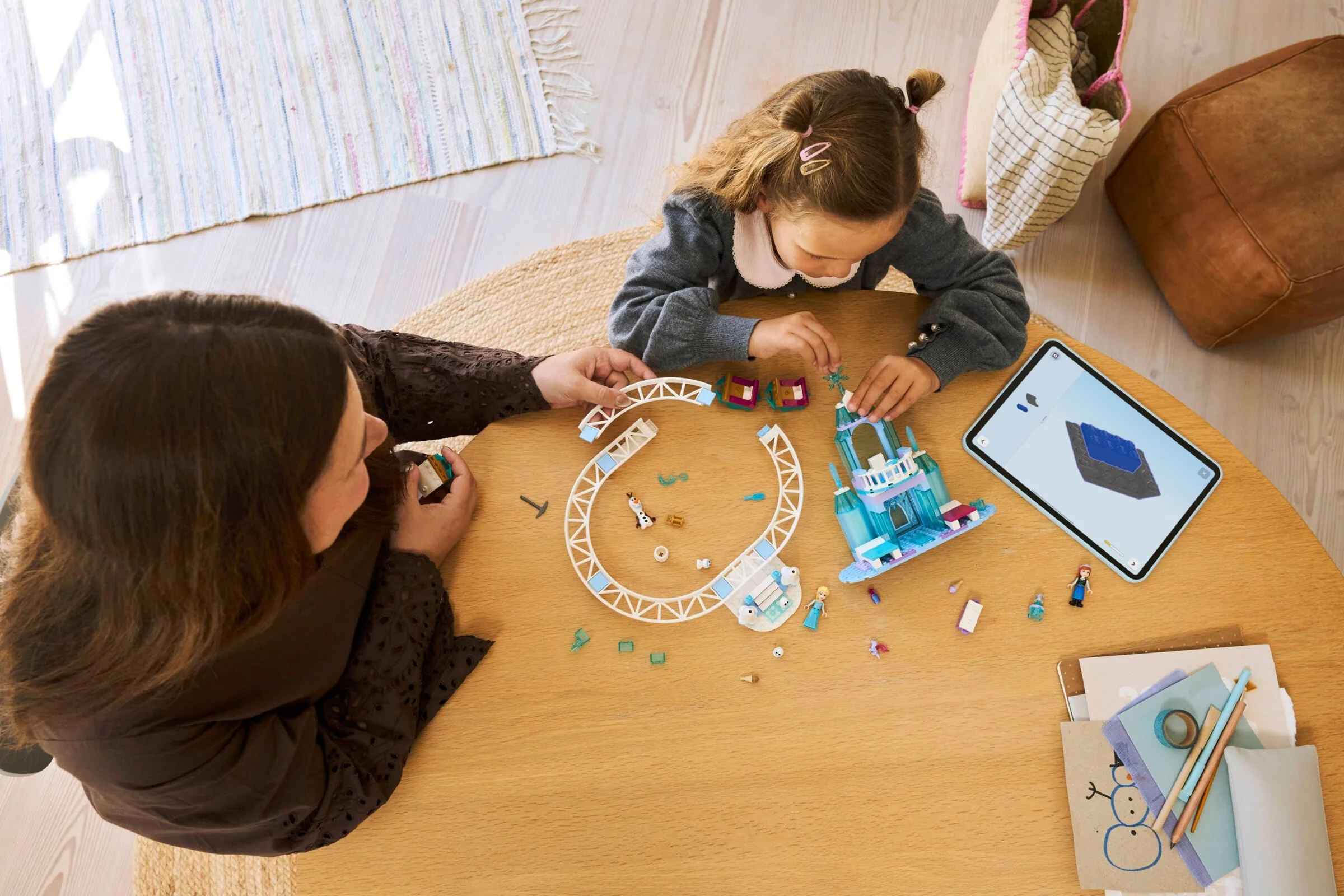 LEGO® 43281 Lodowy Zamek Elzy i Śnieżna Przejażdżka - zdjęcie 3