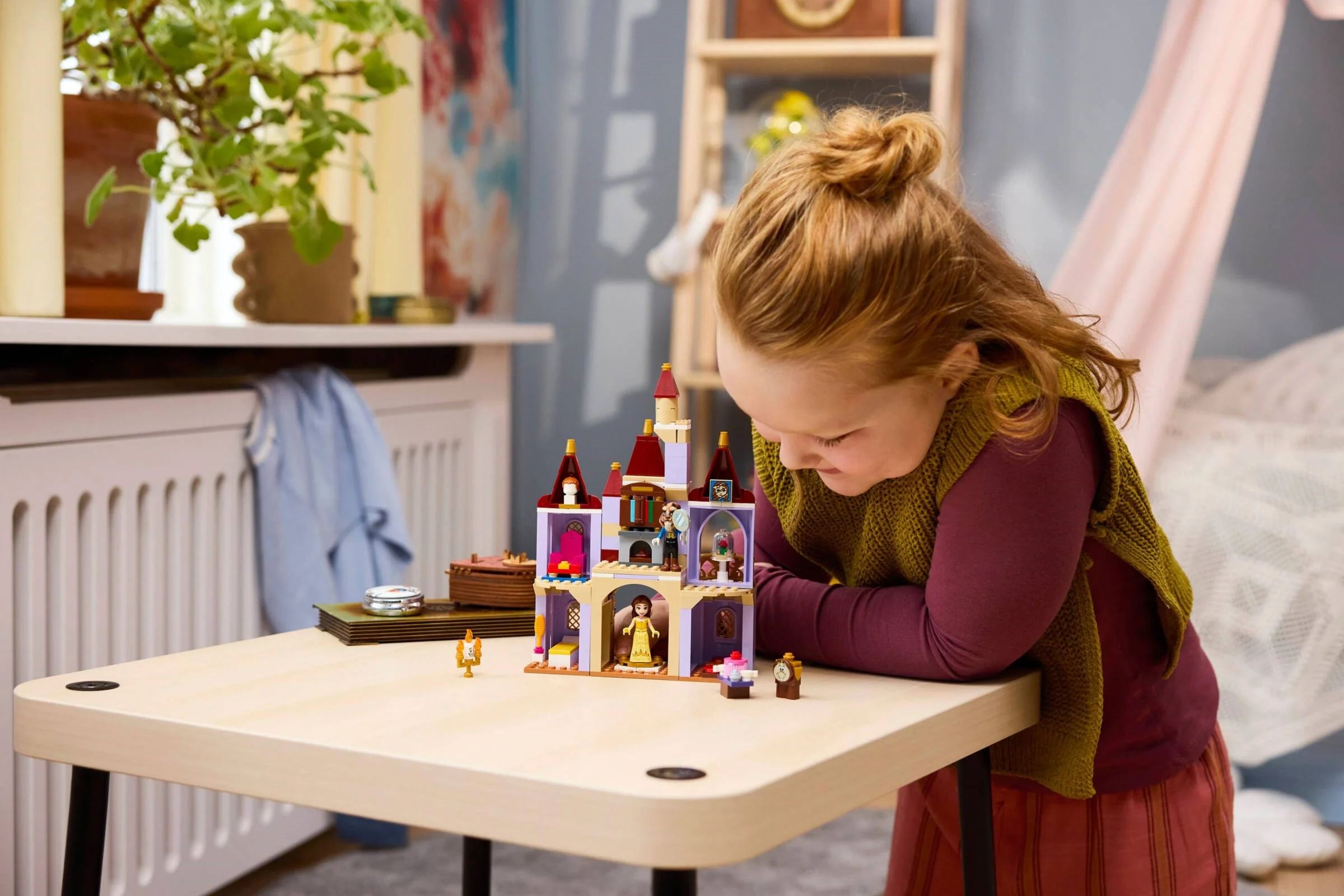 LEGO® 43289 Zaczarowany zamek Pięknej i Bestii - zdjęcie 4