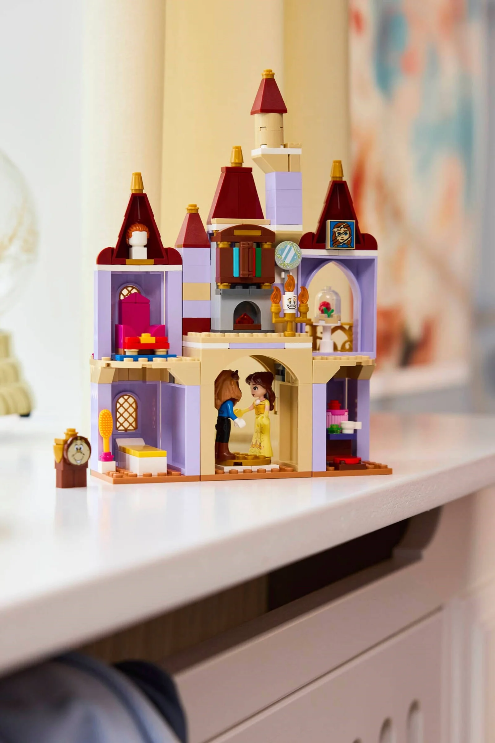 LEGO® 43289 Zaczarowany zamek Pięknej i Bestii - zdjęcie 6