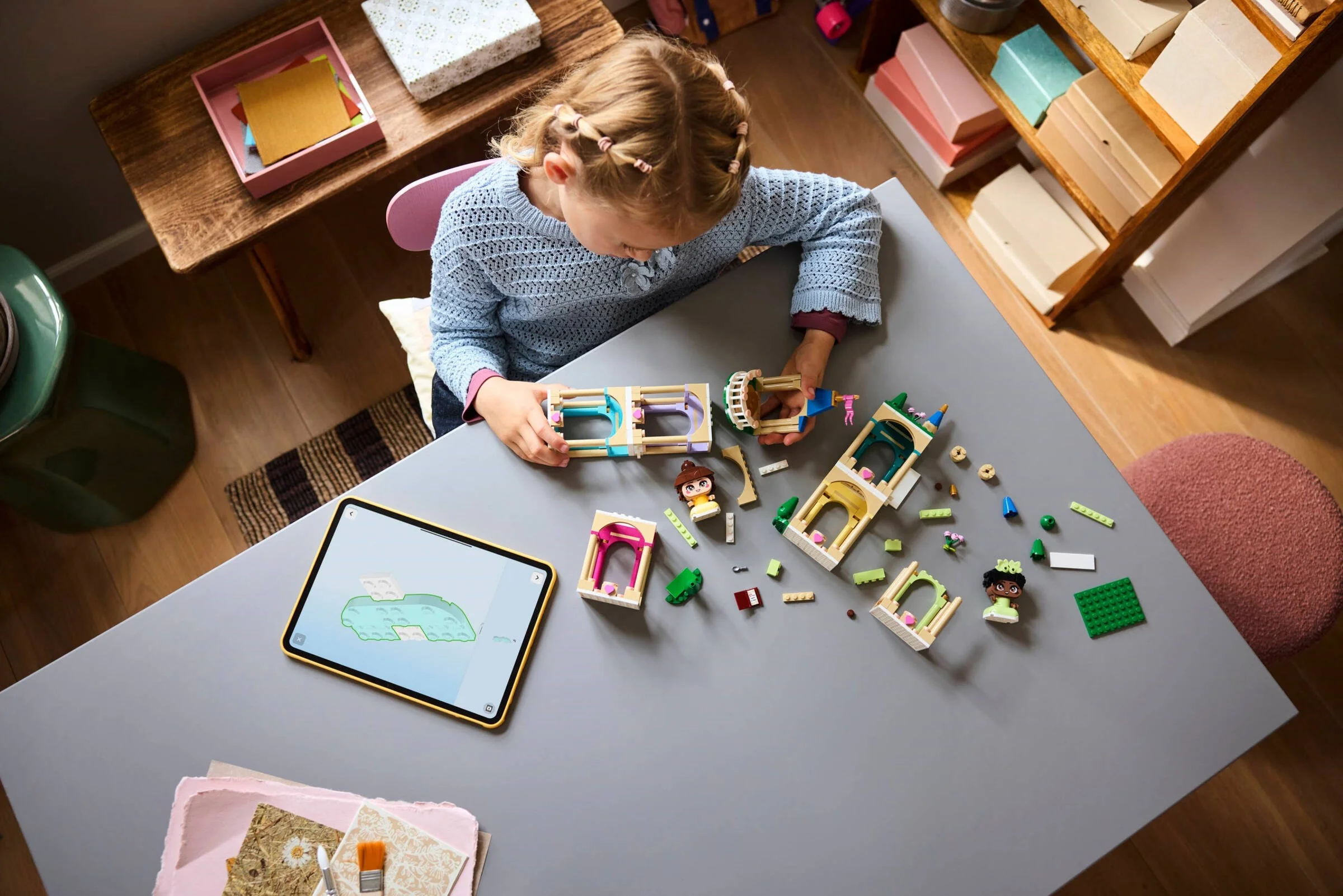 LEGO® 43291 Mała Bella i Tiana z Zamkiem - zdjęcie 5