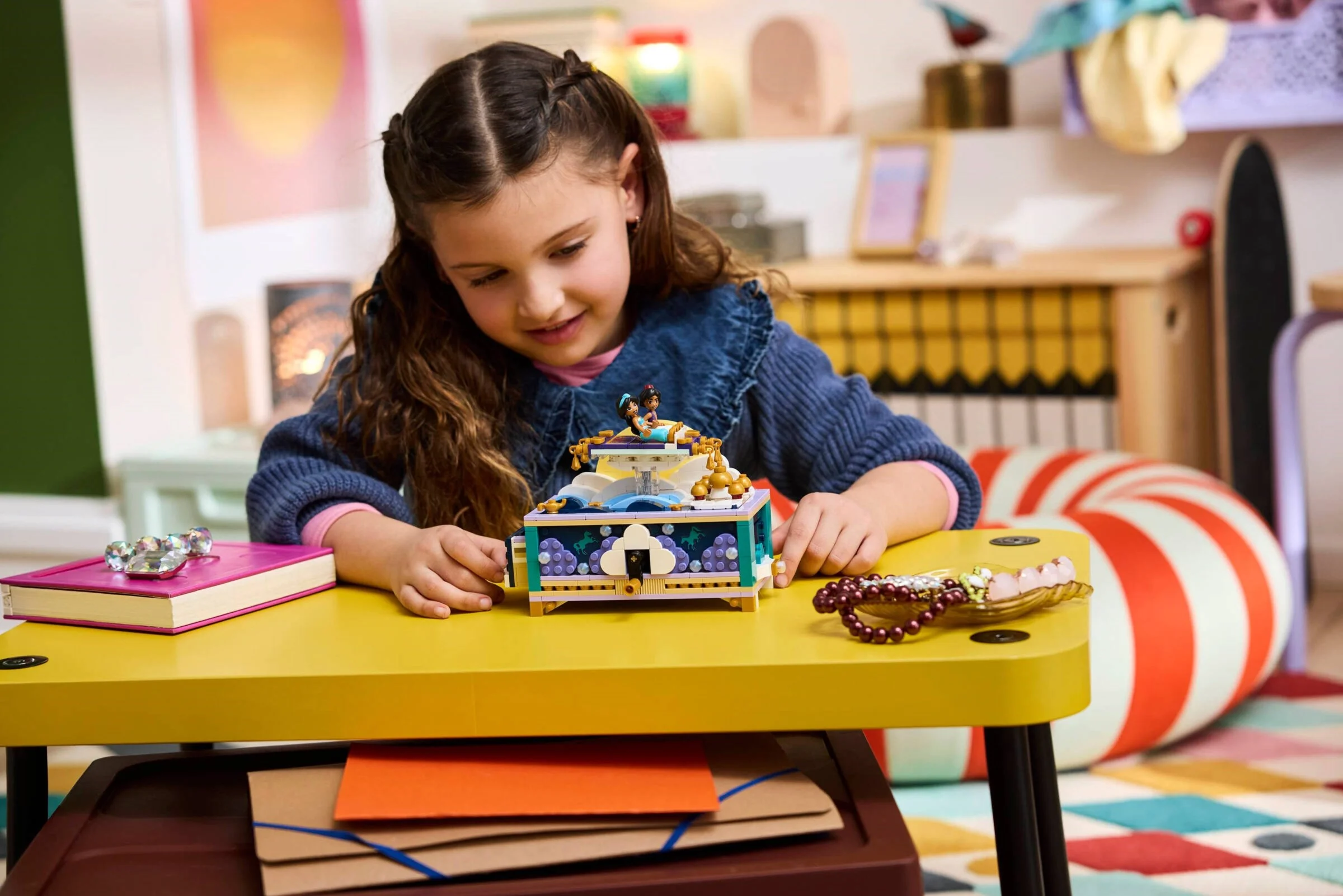 LEGO® 43295 Szkatułka na biżuterię Dżasminy - zdjęcie 5