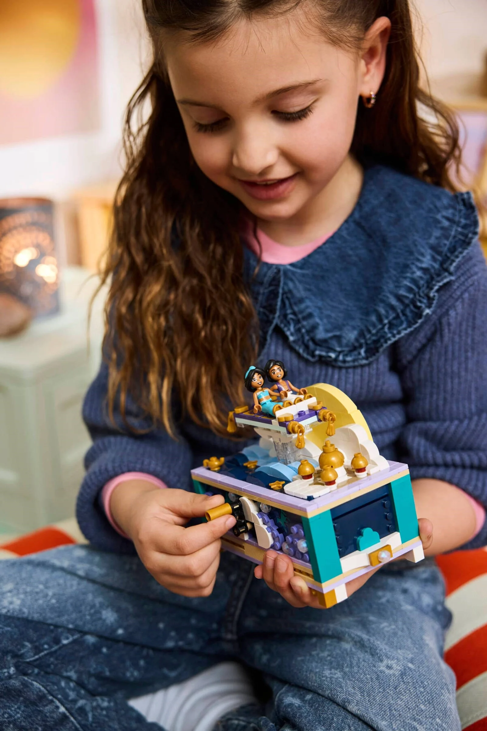 LEGO® 43295 Szkatułka na biżuterię Dżasminy - zdjęcie 6