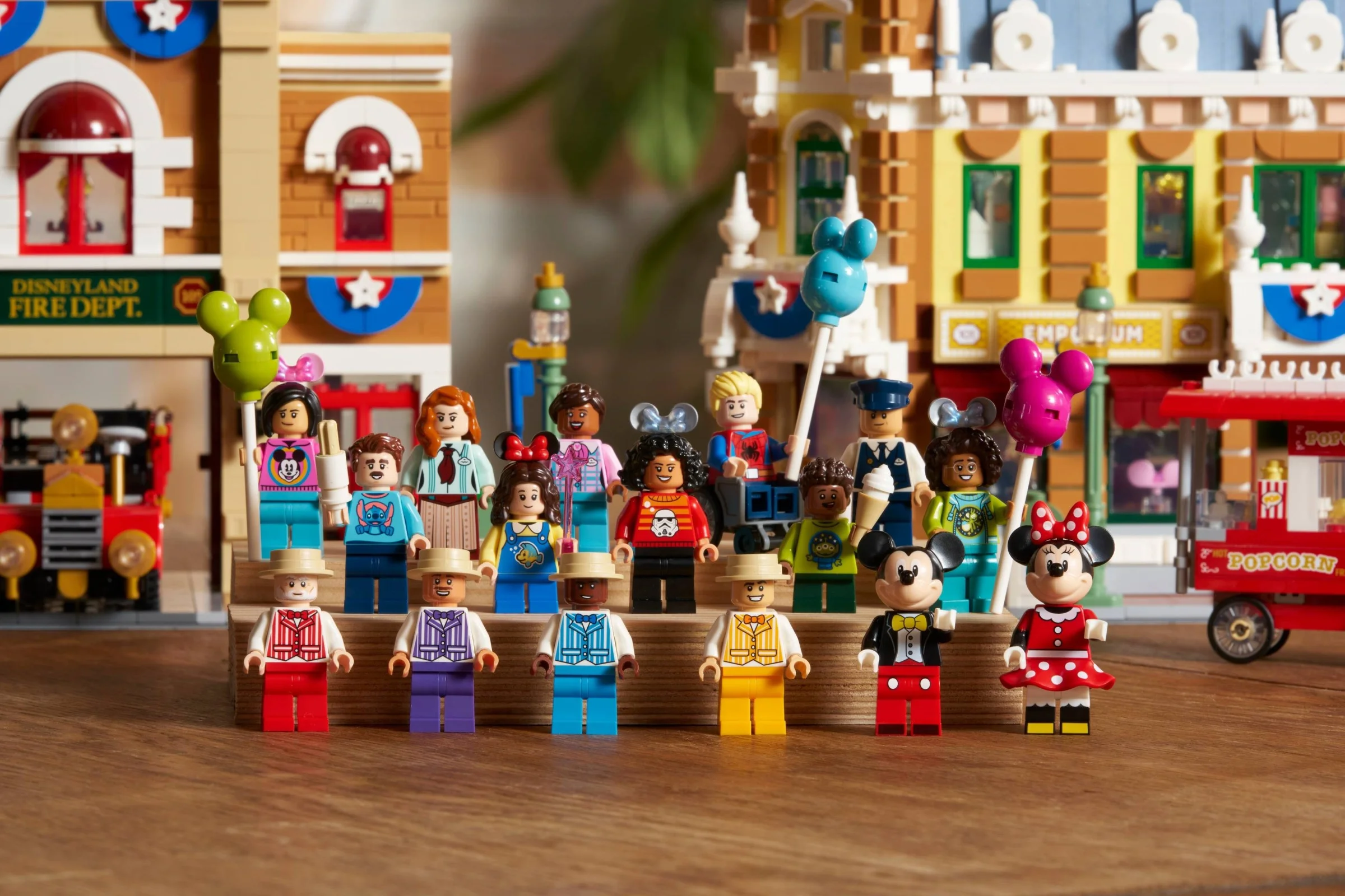LEGO® 43302 Main Street, U. S.A. - zdjęcie 12