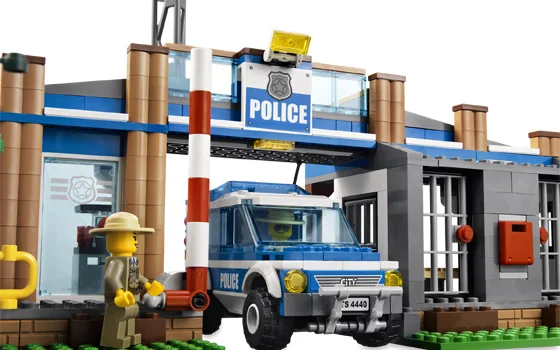 LEGO® 4440 Leśny posterunek policji L - zdjęcie 19
