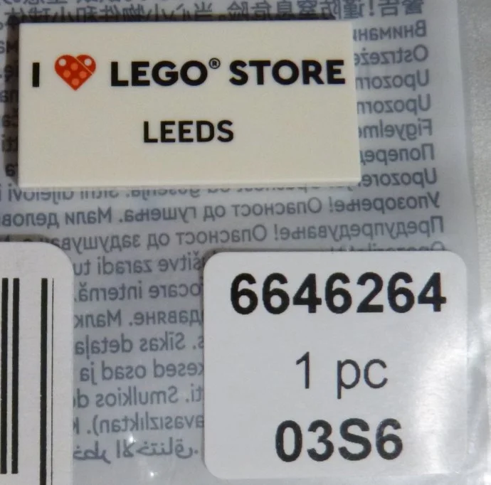 LEGO® 5010220 I Love LEGO Store Leeds - zdjęcie 1